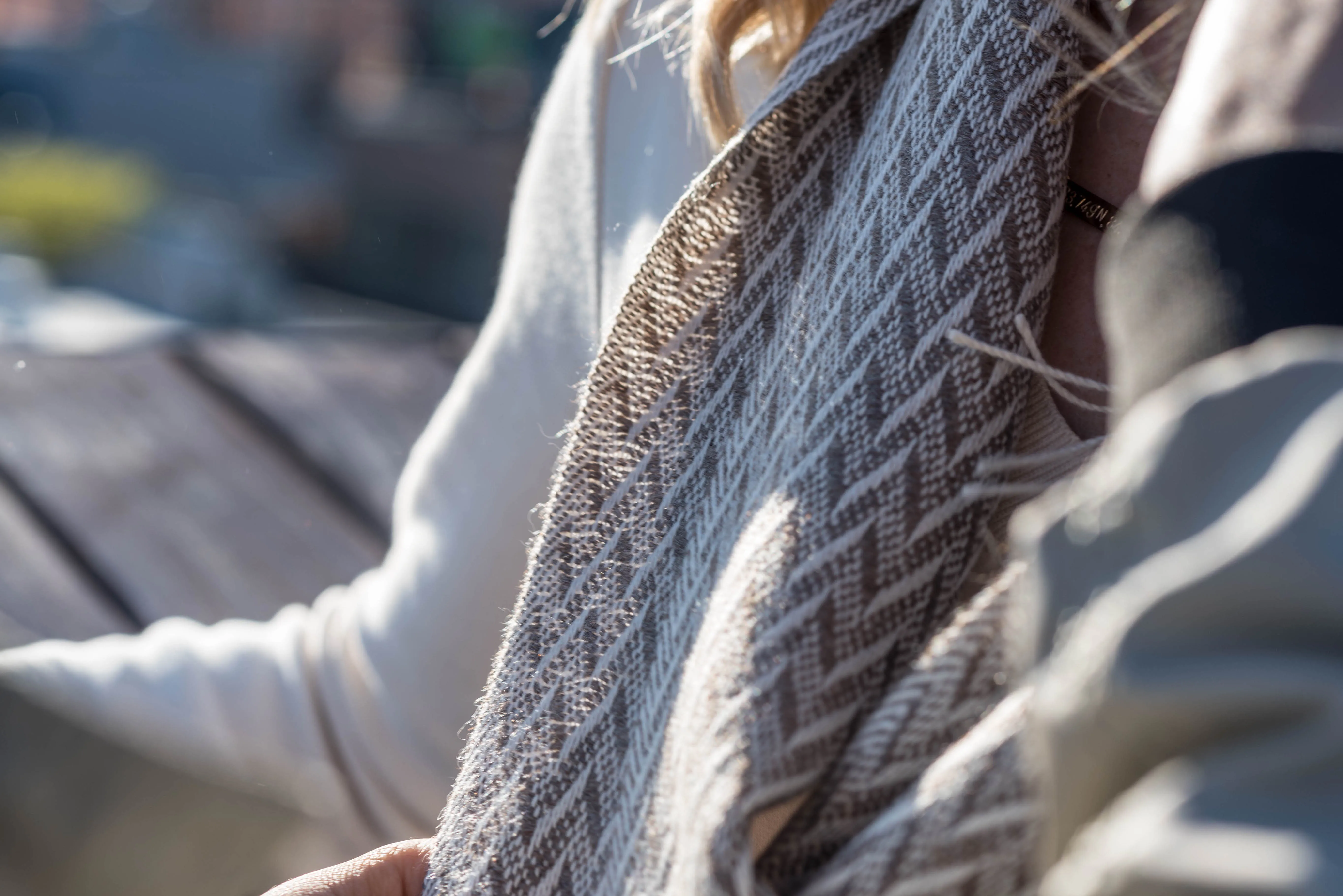 100% Alpaca Wool Lightweight Scarf (Grey and White)