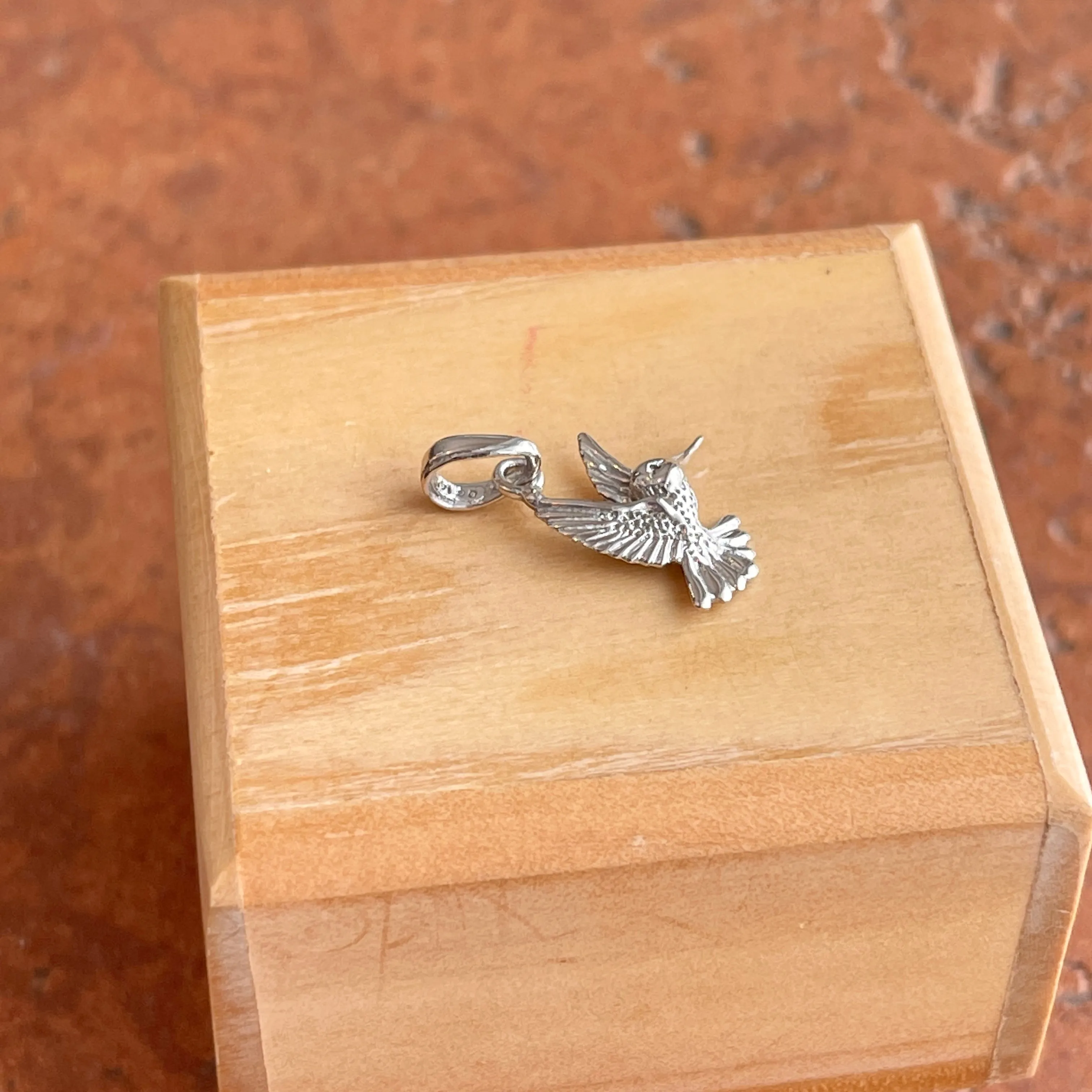14KT White Gold Flying Detailed Hummingbird Pendant