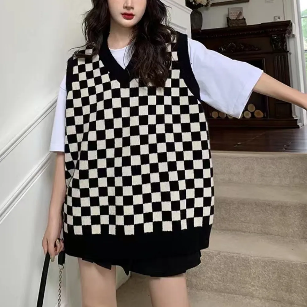 Artistic Checkerboard Knit Vest