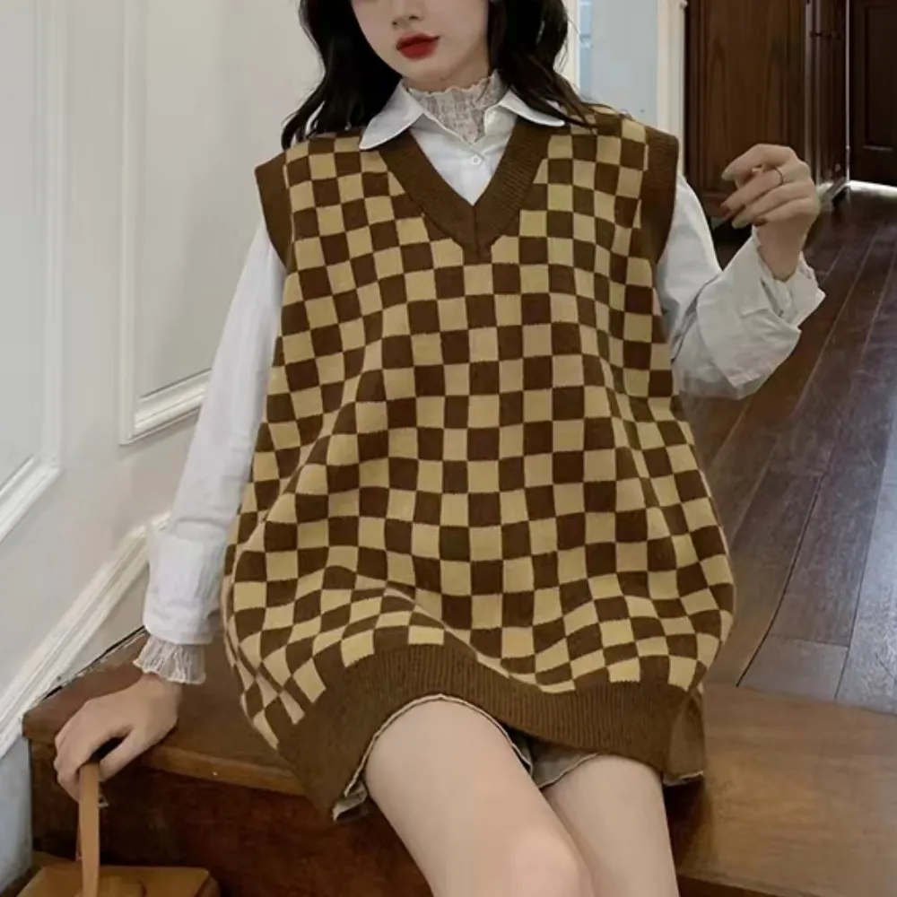 Artistic Checkerboard Knit Vest