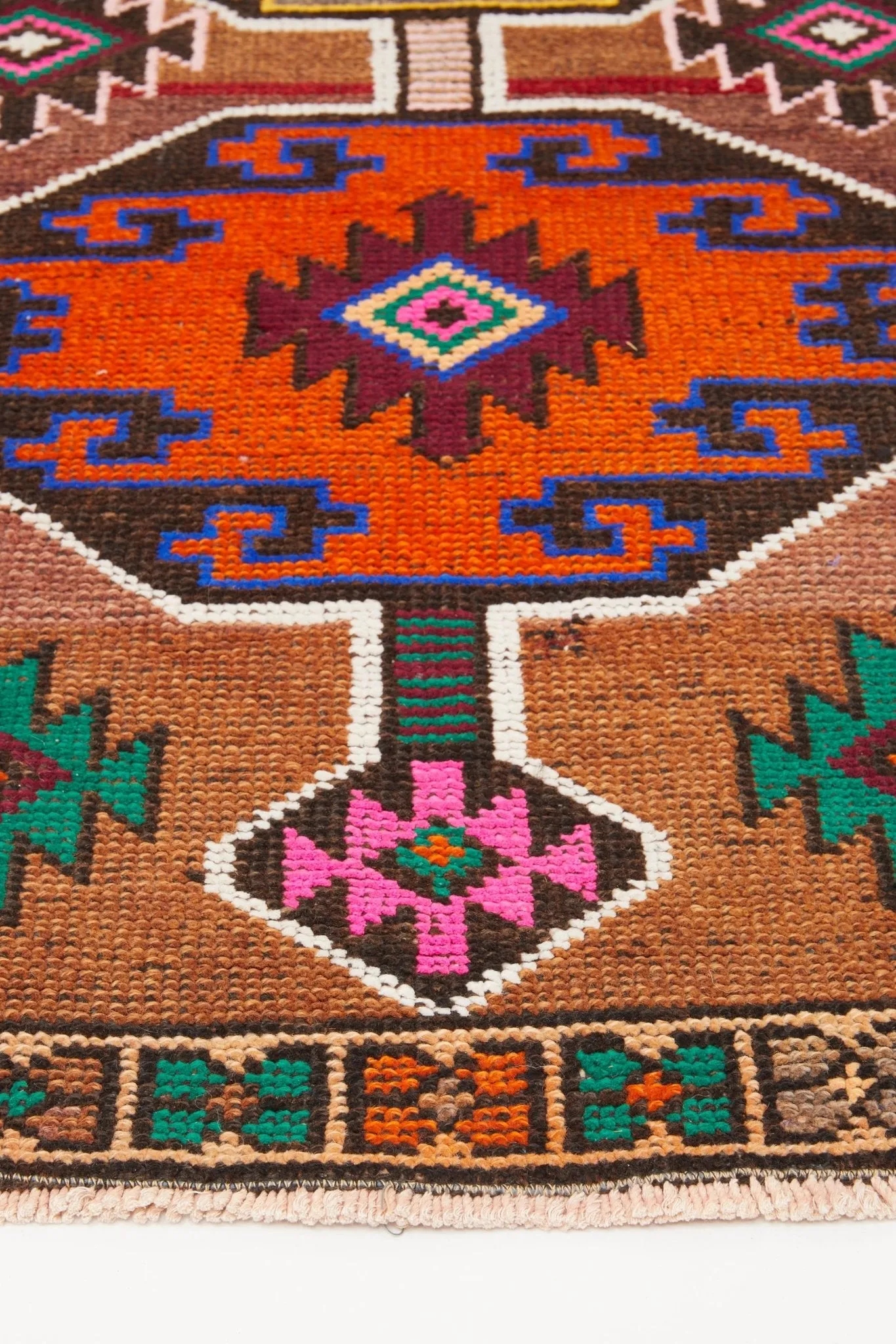 'Blithe' Vintage Turkish Rug - 2'8.5" x 11'4.5"