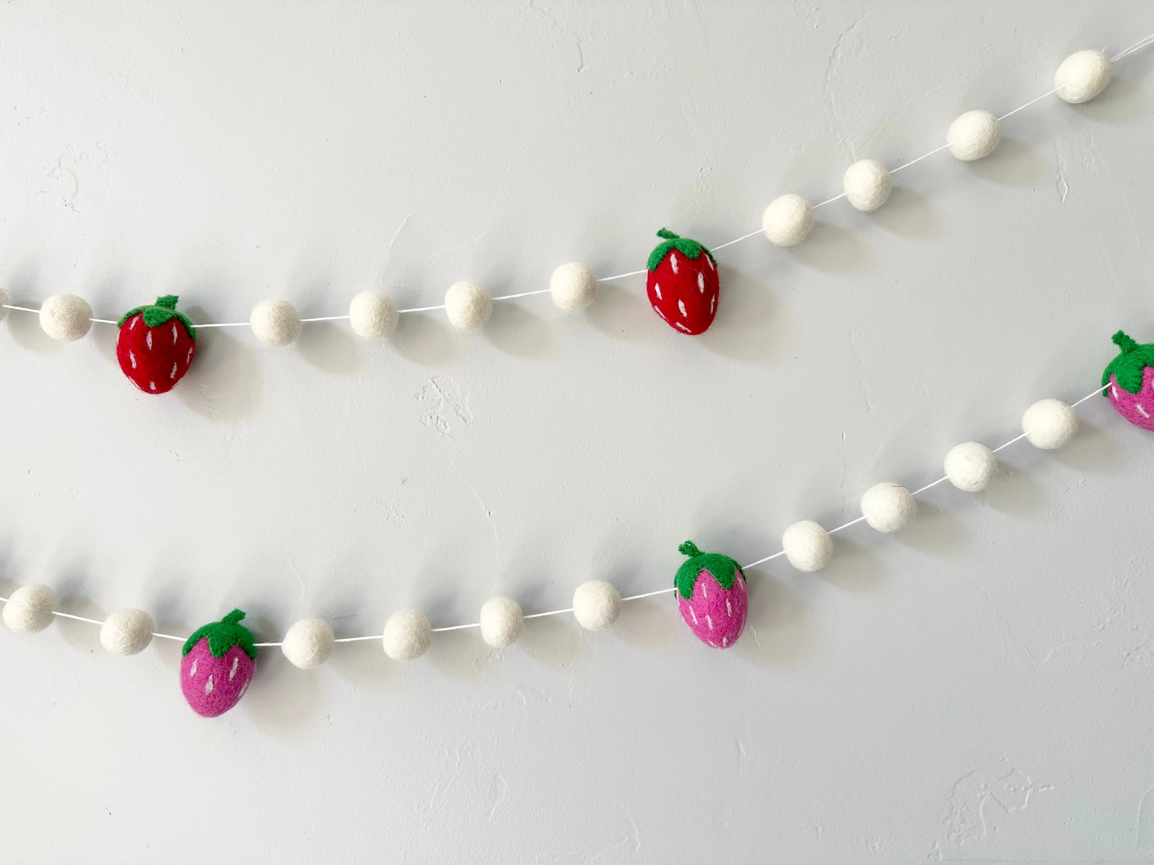 Bright & White Strawberry Garland