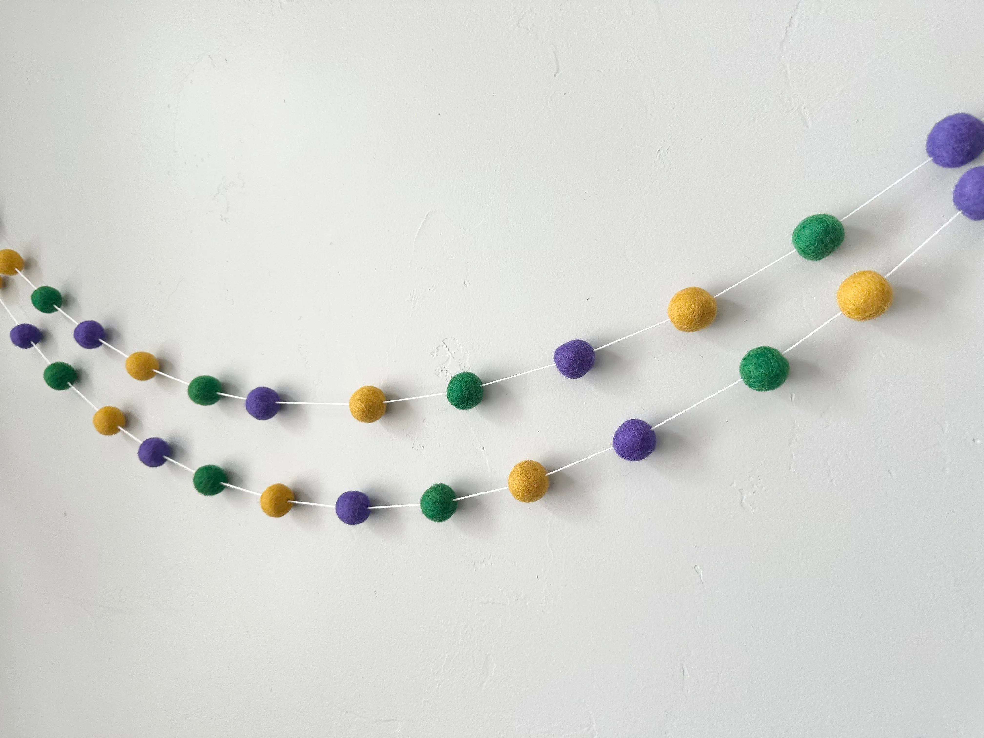 Bright Mardi Gras Garland
