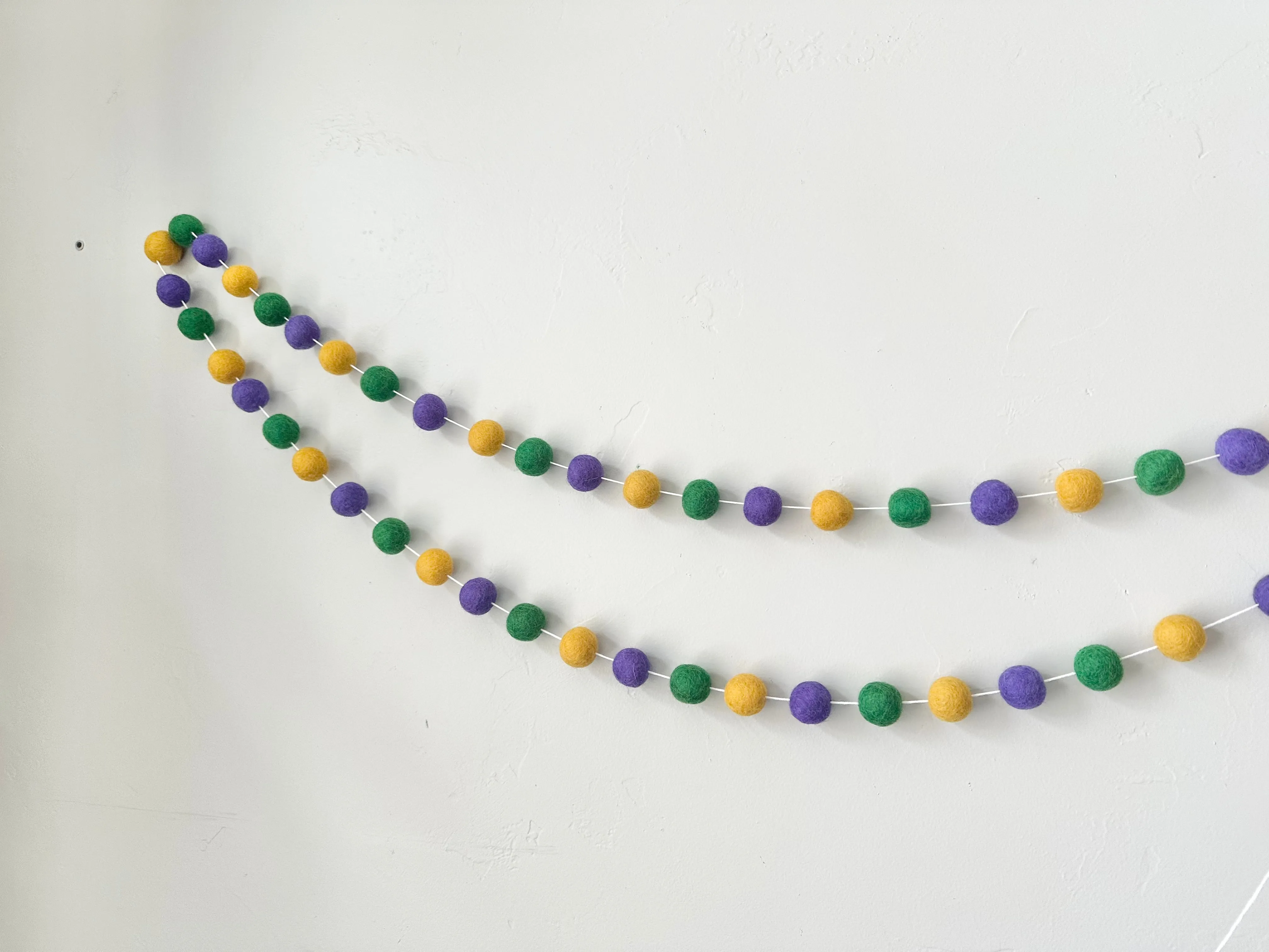 Bright Mardi Gras Garland