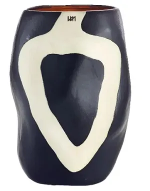 Cape Artistic Black XL Candle Escape