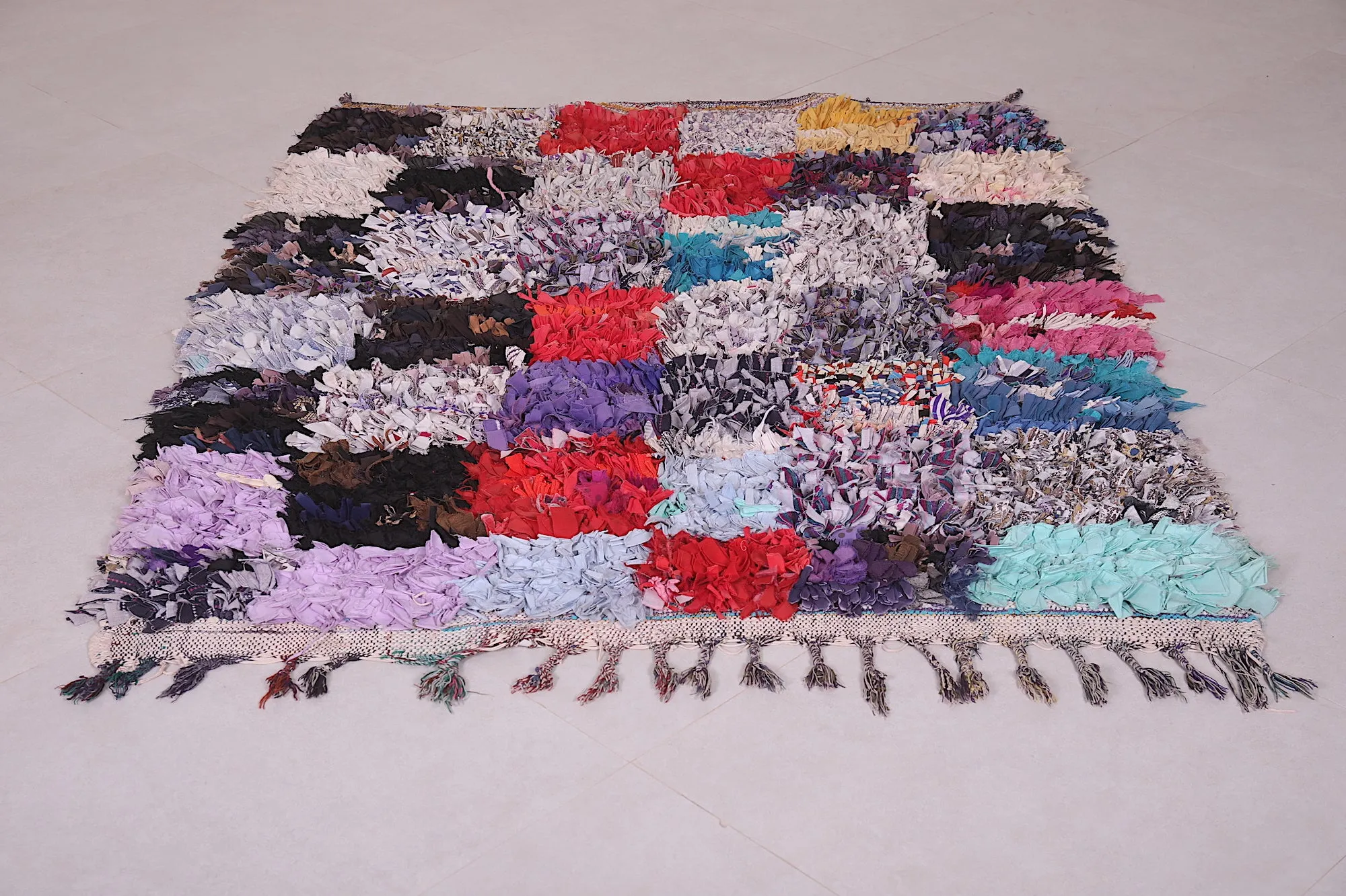 Checkered Boucherouite Rug - 4.2x5.4 ft | Handwoven Moroccan Style