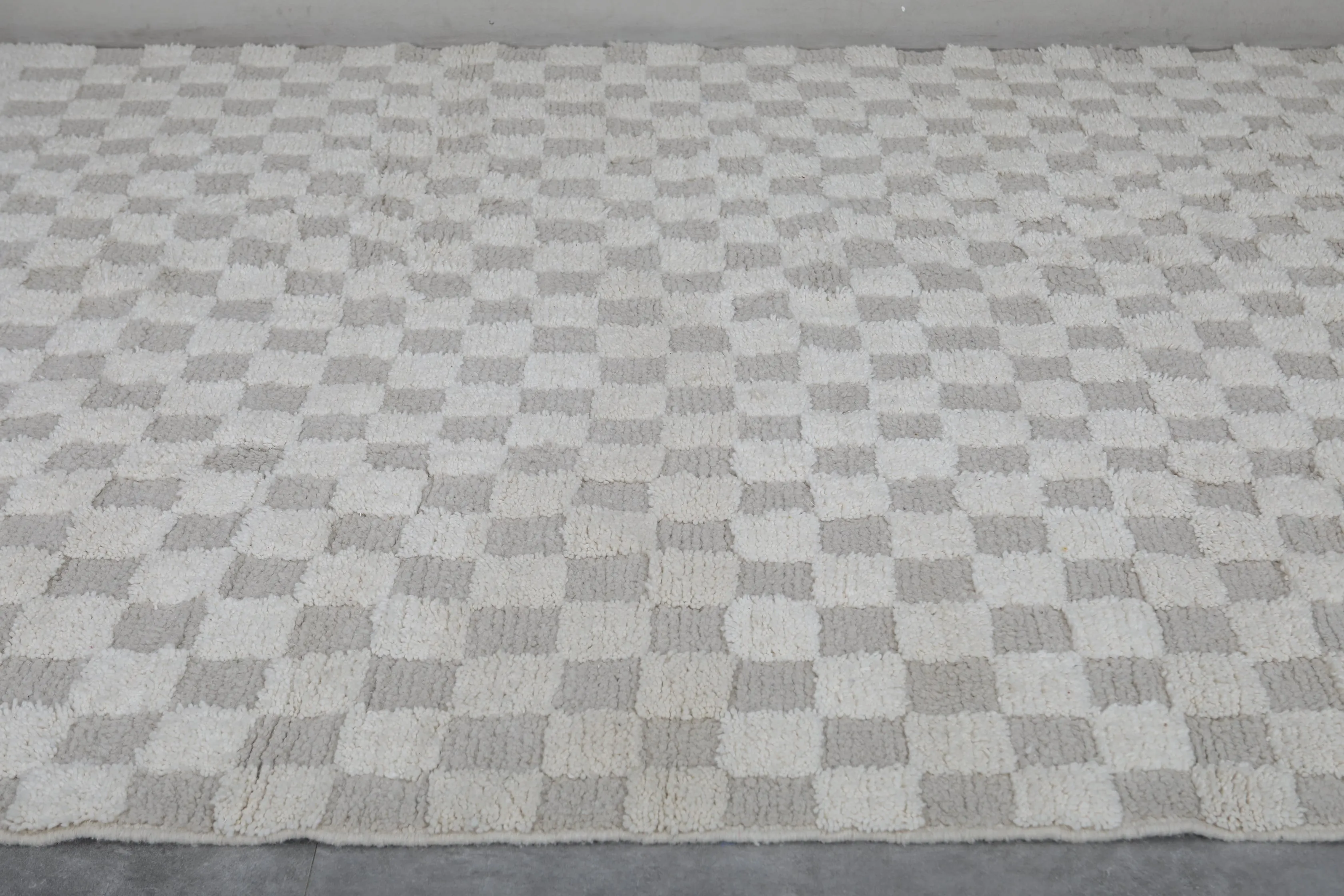 Checkered Moroccan Rug - Handwoven 8.3 x 10.1 Feet | Elegant Neutral Design