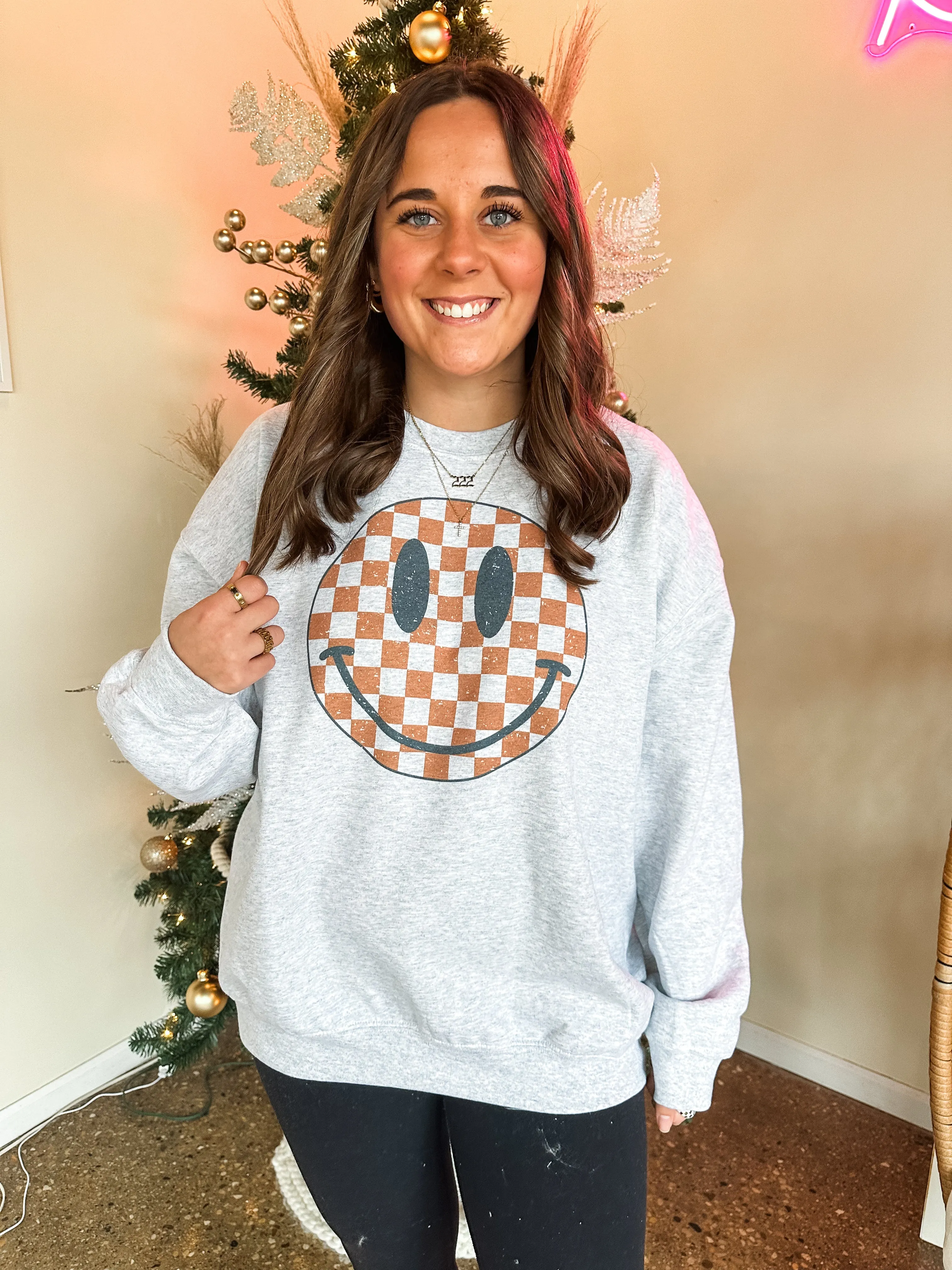 CHECKERED SMILEY CREWNECK