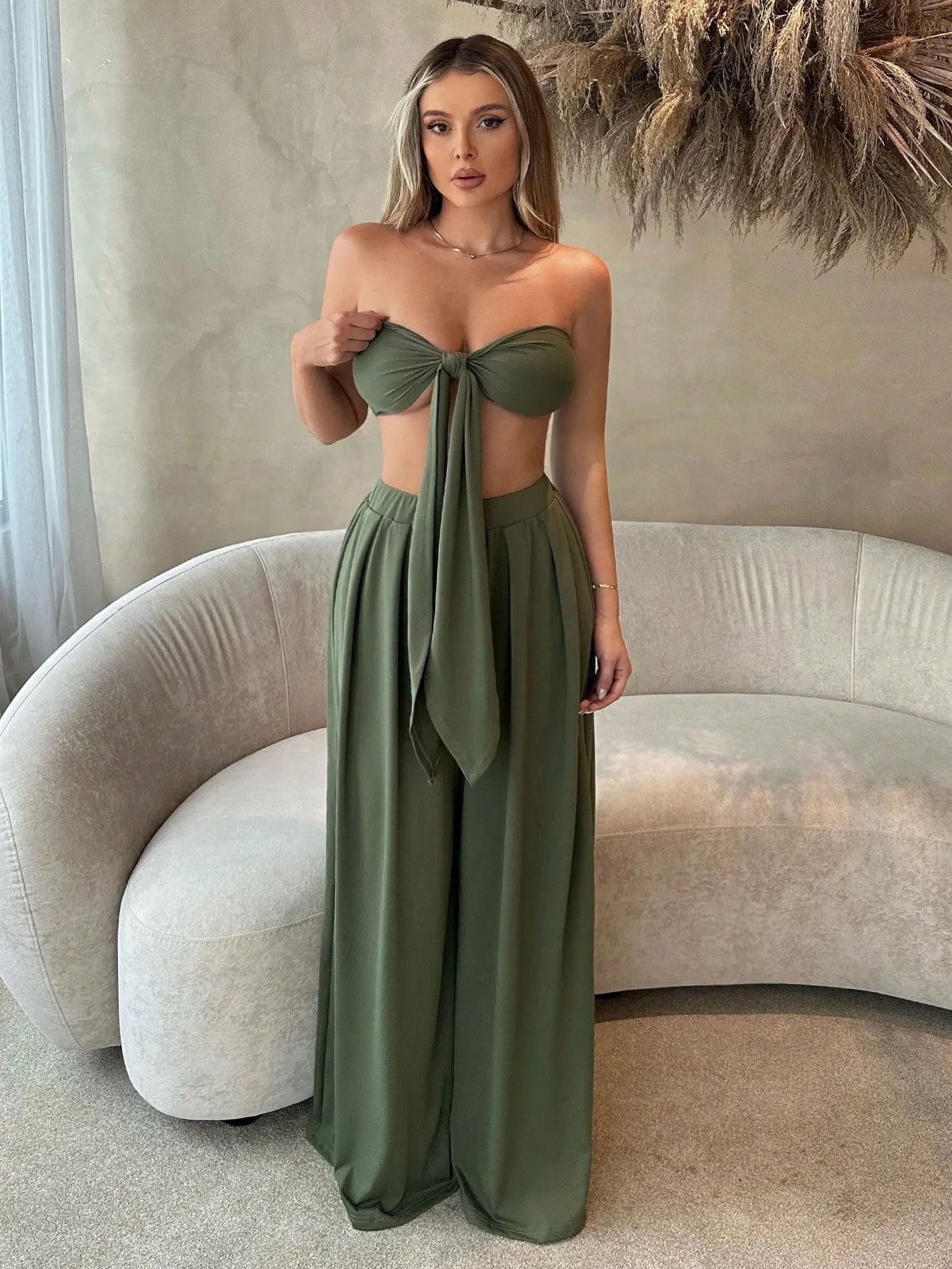 Cherry Vibes: Conjunto Sexy de Dos Piezas para Mujer en