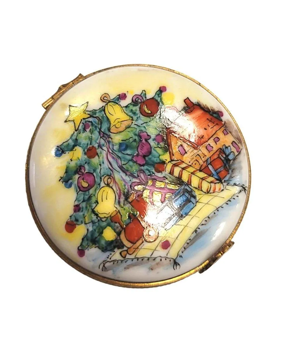 Christmas Tree Round Rare Detailed