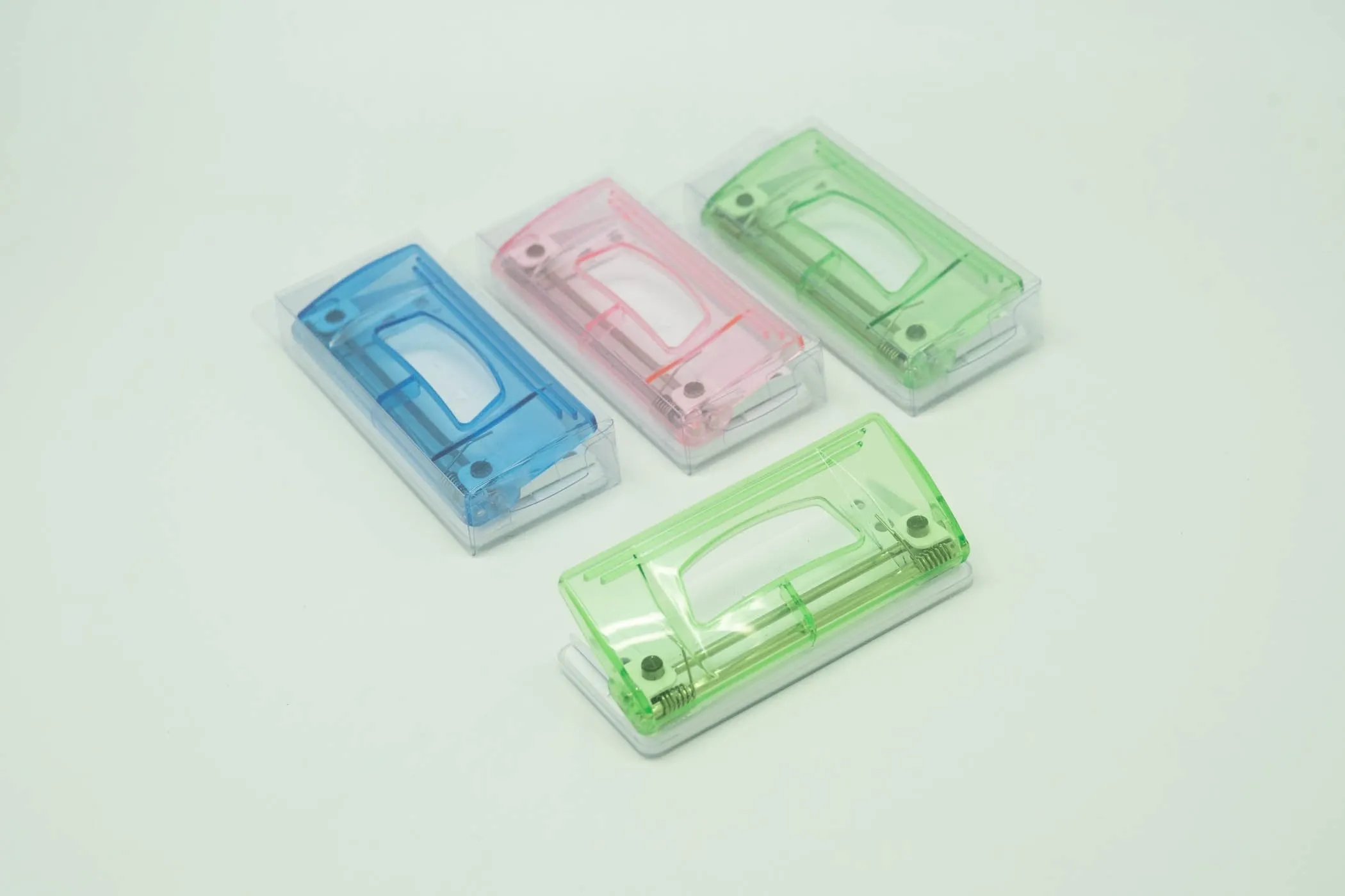 Compact Hole Puncher