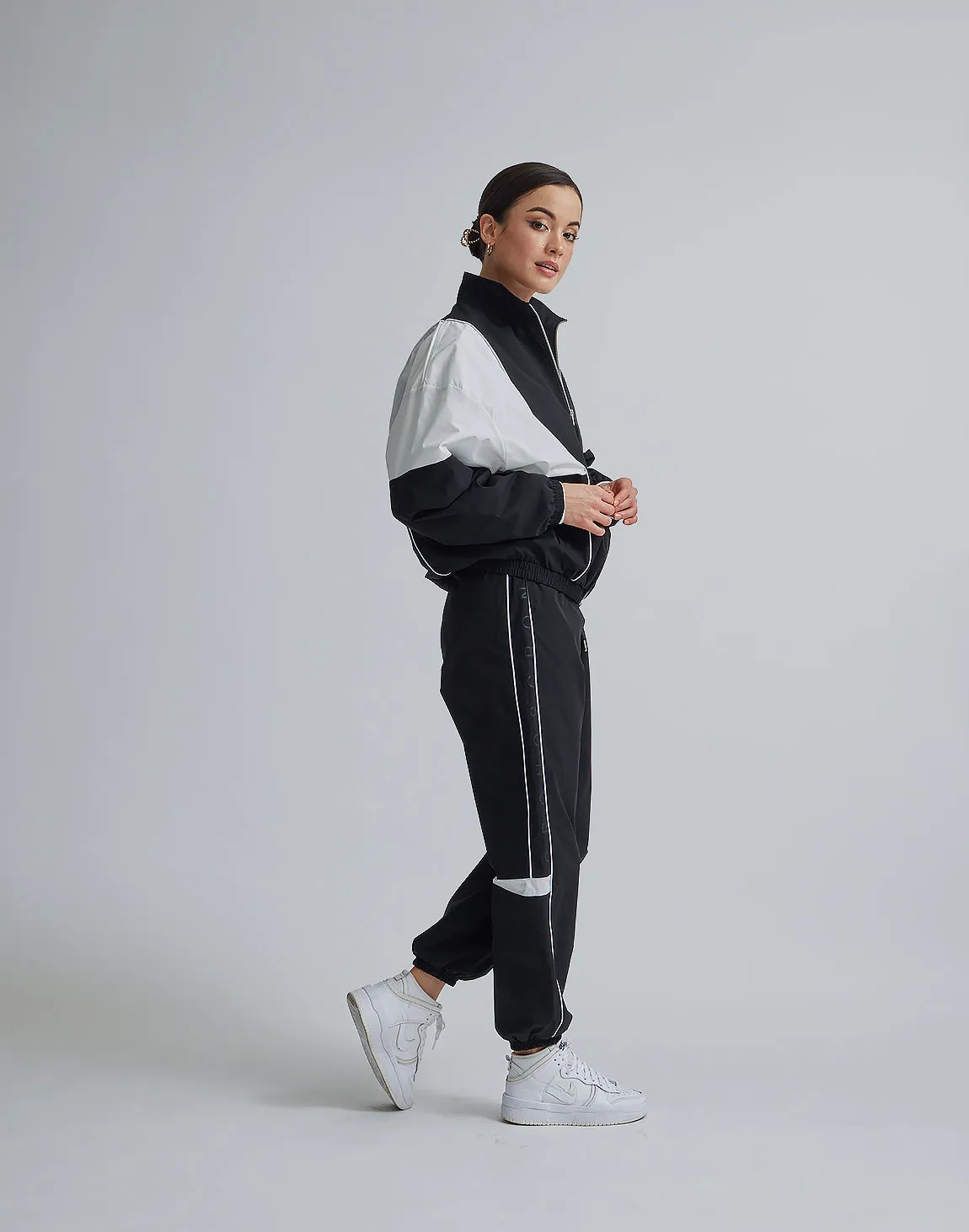 CRONOS WOMEN ACTIVE LIGHT JACKET【BLACK】