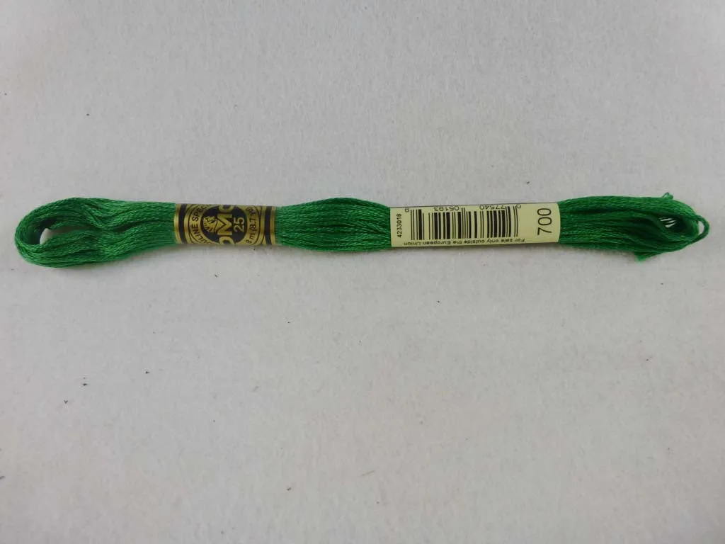 DMC Floss 700 Bright Green