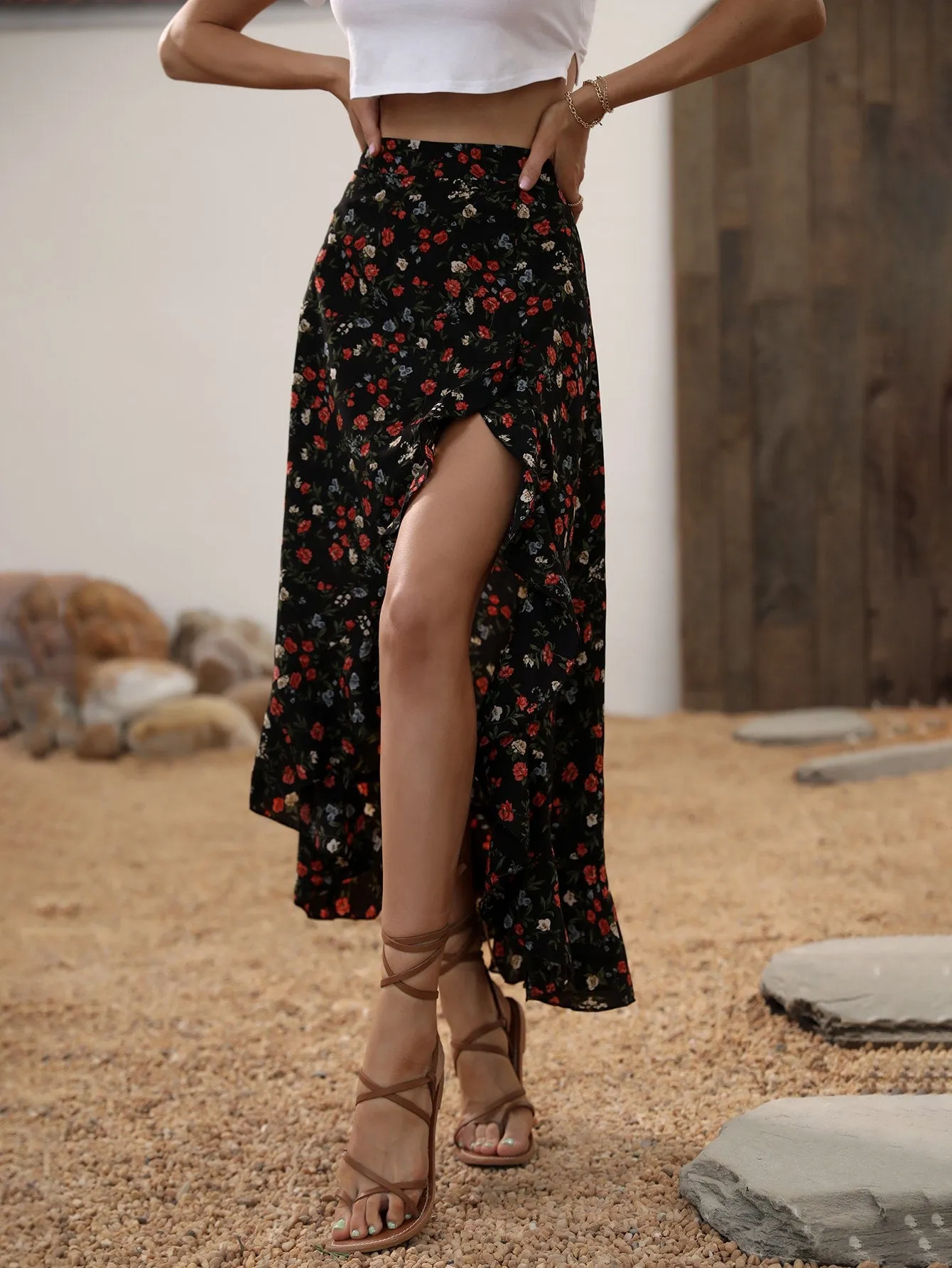 Falda Floral Ditsy Asimétrica de Cherry Vibes en