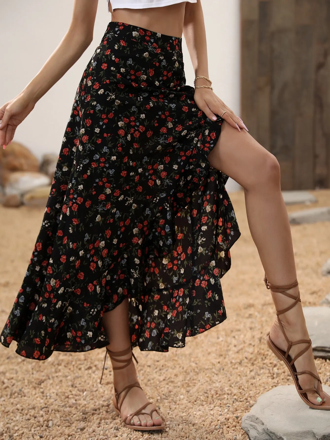 Falda Floral Ditsy Asimétrica de Cherry Vibes en