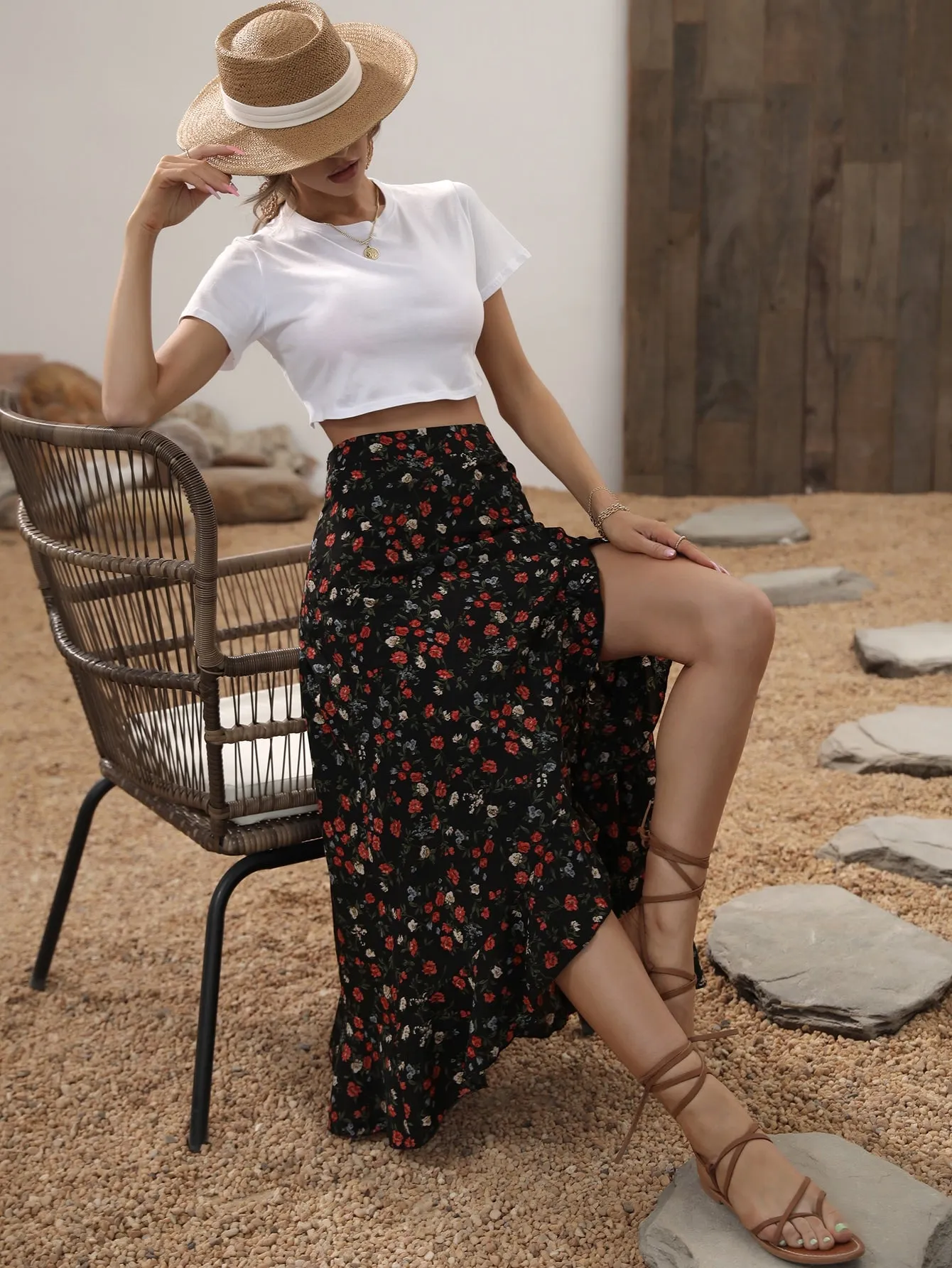 Falda Floral Ditsy Asimétrica de Cherry Vibes en