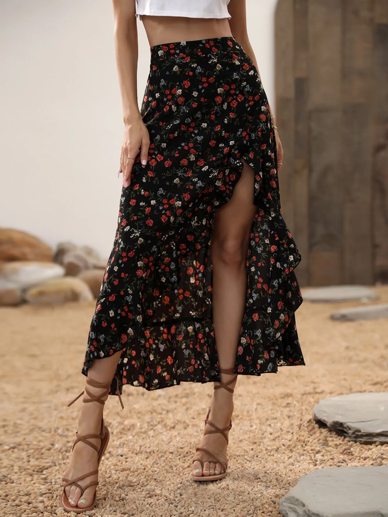 Falda Floral Ditsy Asimétrica de Cherry Vibes en