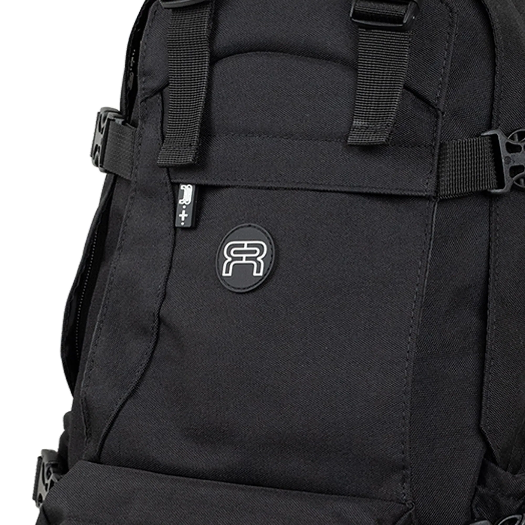 FR Skates Slim Backpack 18L - Black