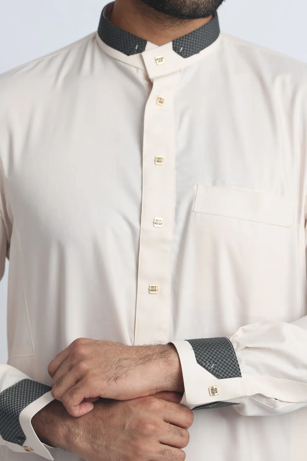 J105 Linen Cream Collared