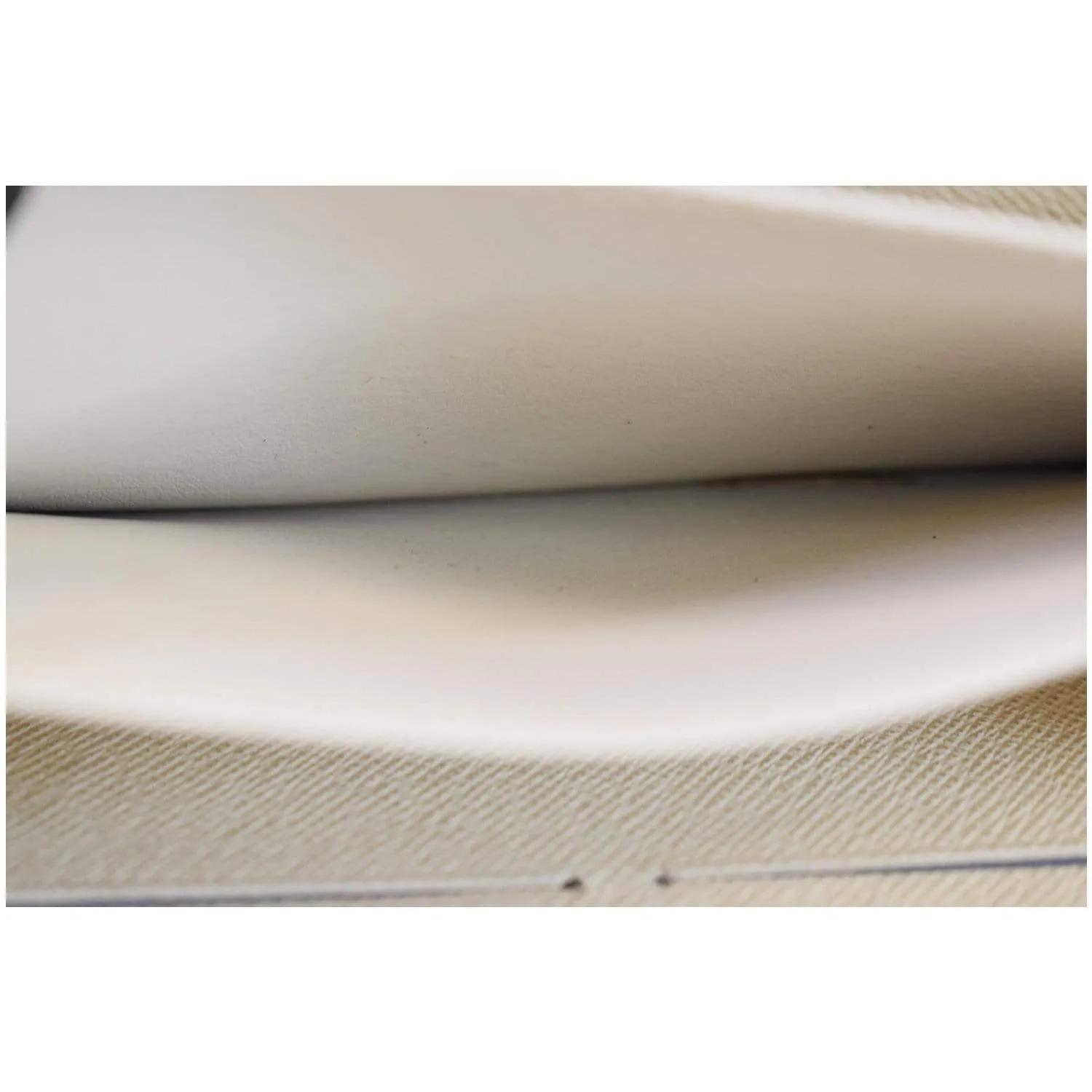 LOUIS VUITTON Damier Azur Zippy Long Wallet White - 20% OFF