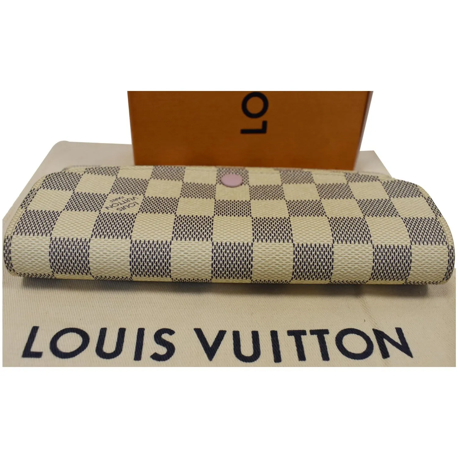 LOUIS VUITTON Emilie Damier Azur Wallet White