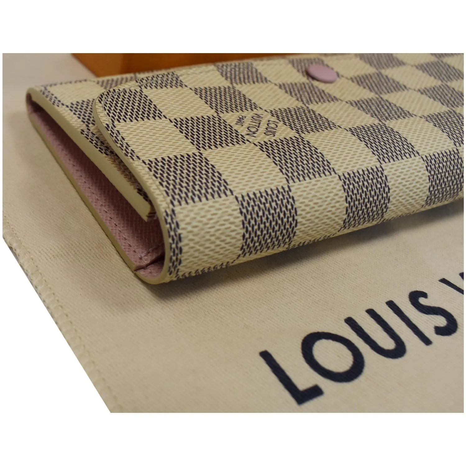 LOUIS VUITTON Emilie Damier Azur Wallet White