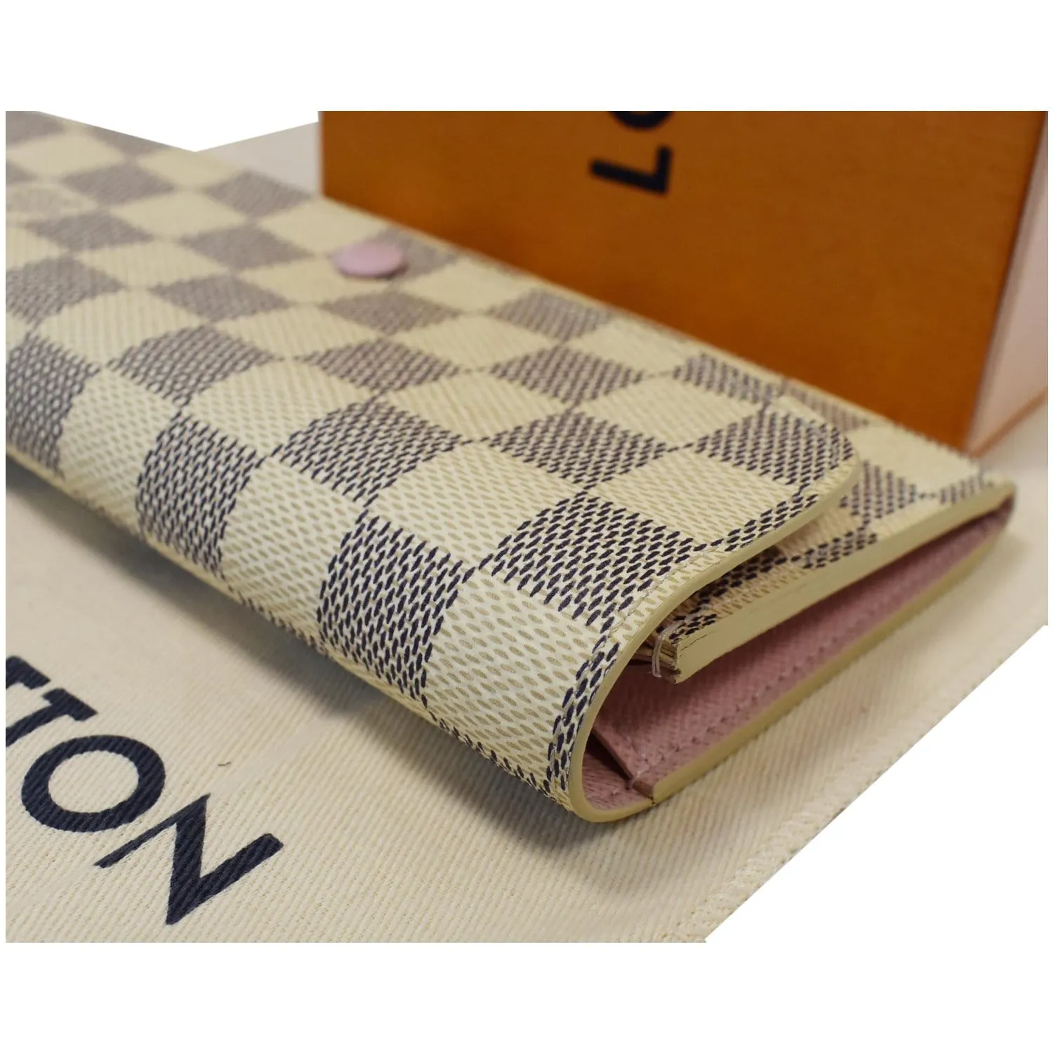 LOUIS VUITTON Emilie Damier Azur Wallet White