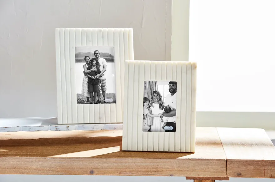 MEDIUM STRIPE MARBLE FRAME
