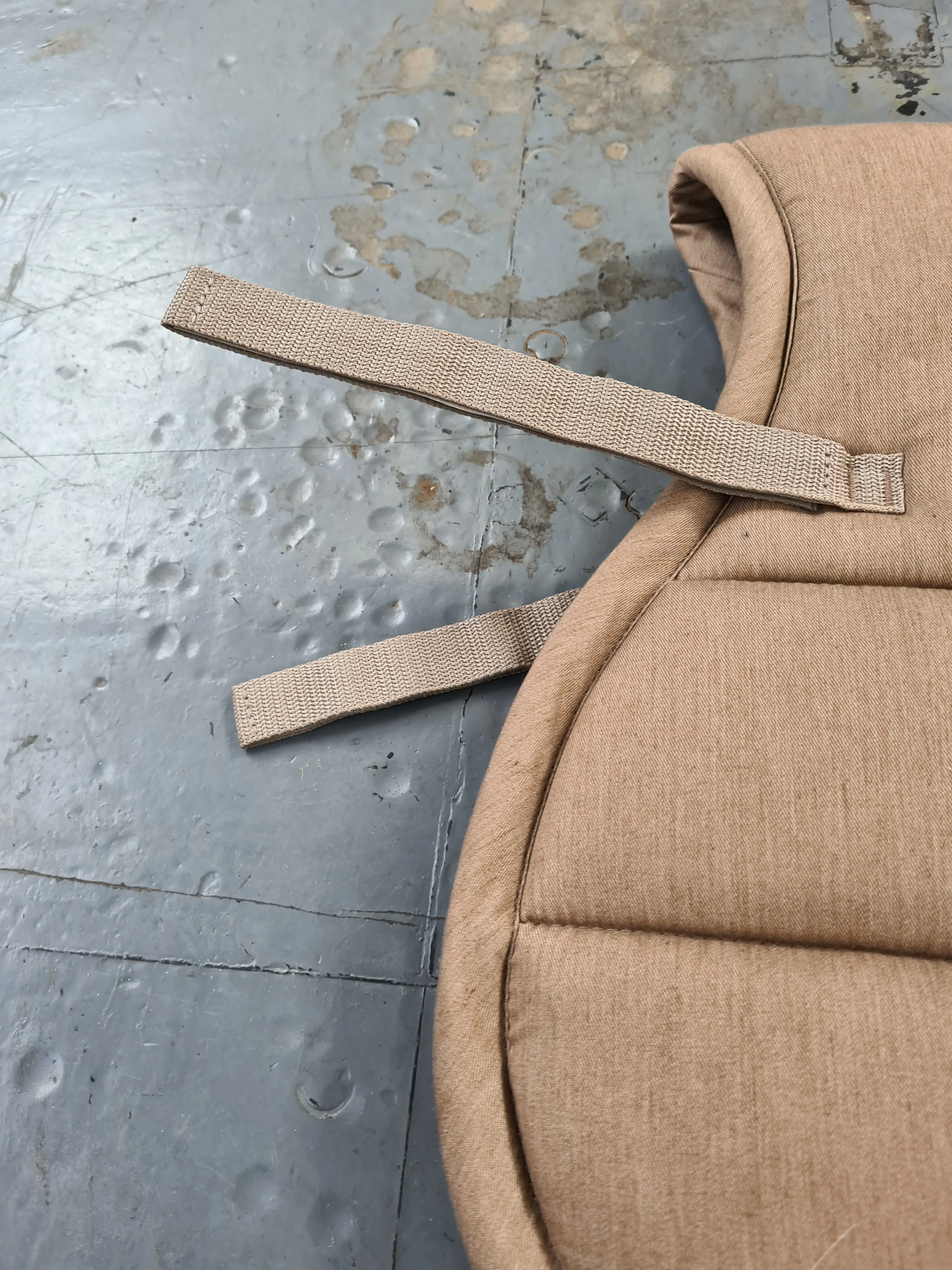 New Beige full size saddle cloth FREE POSTAGE☆