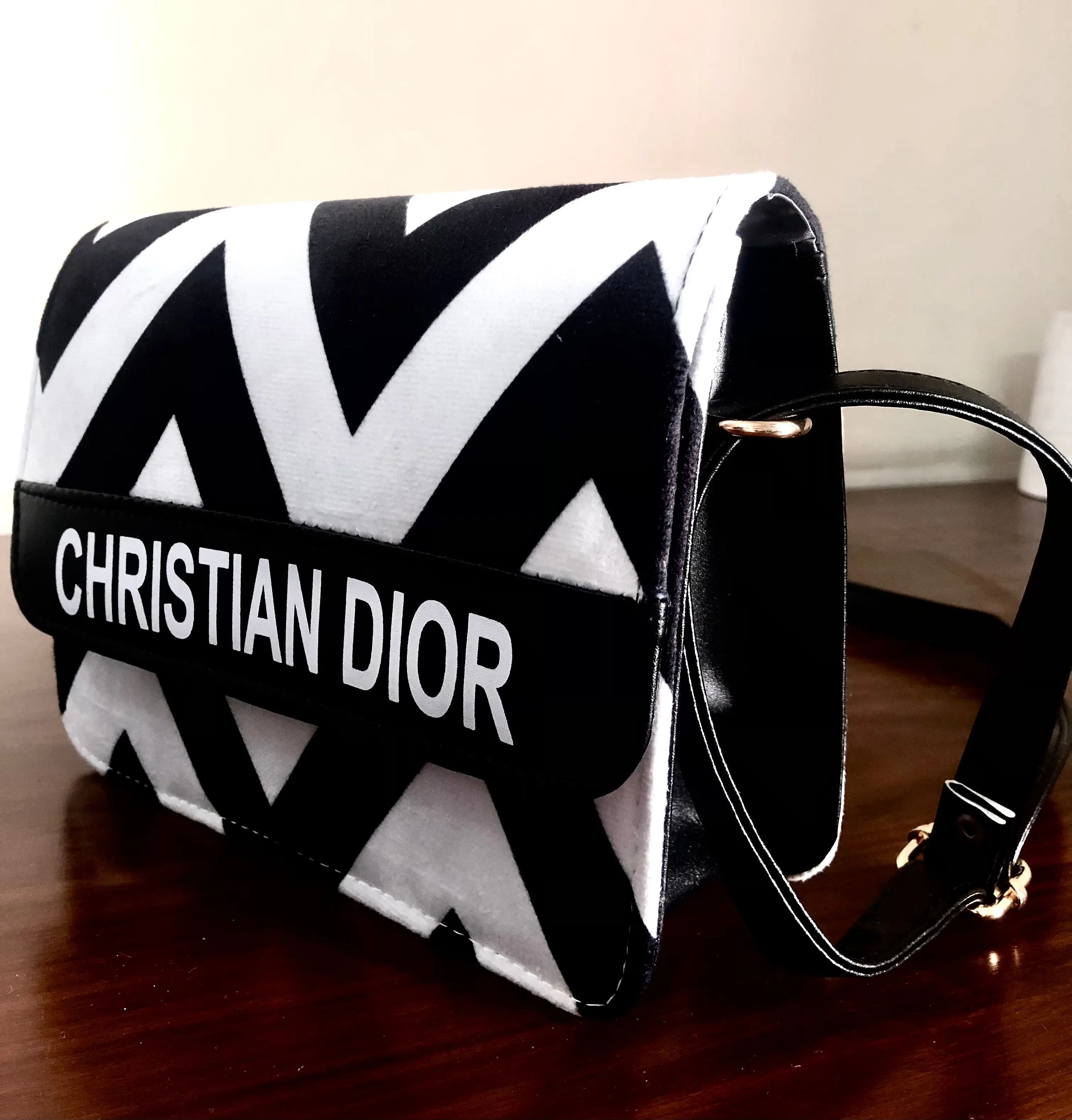 New Stylish Girl's Crossbody Bags