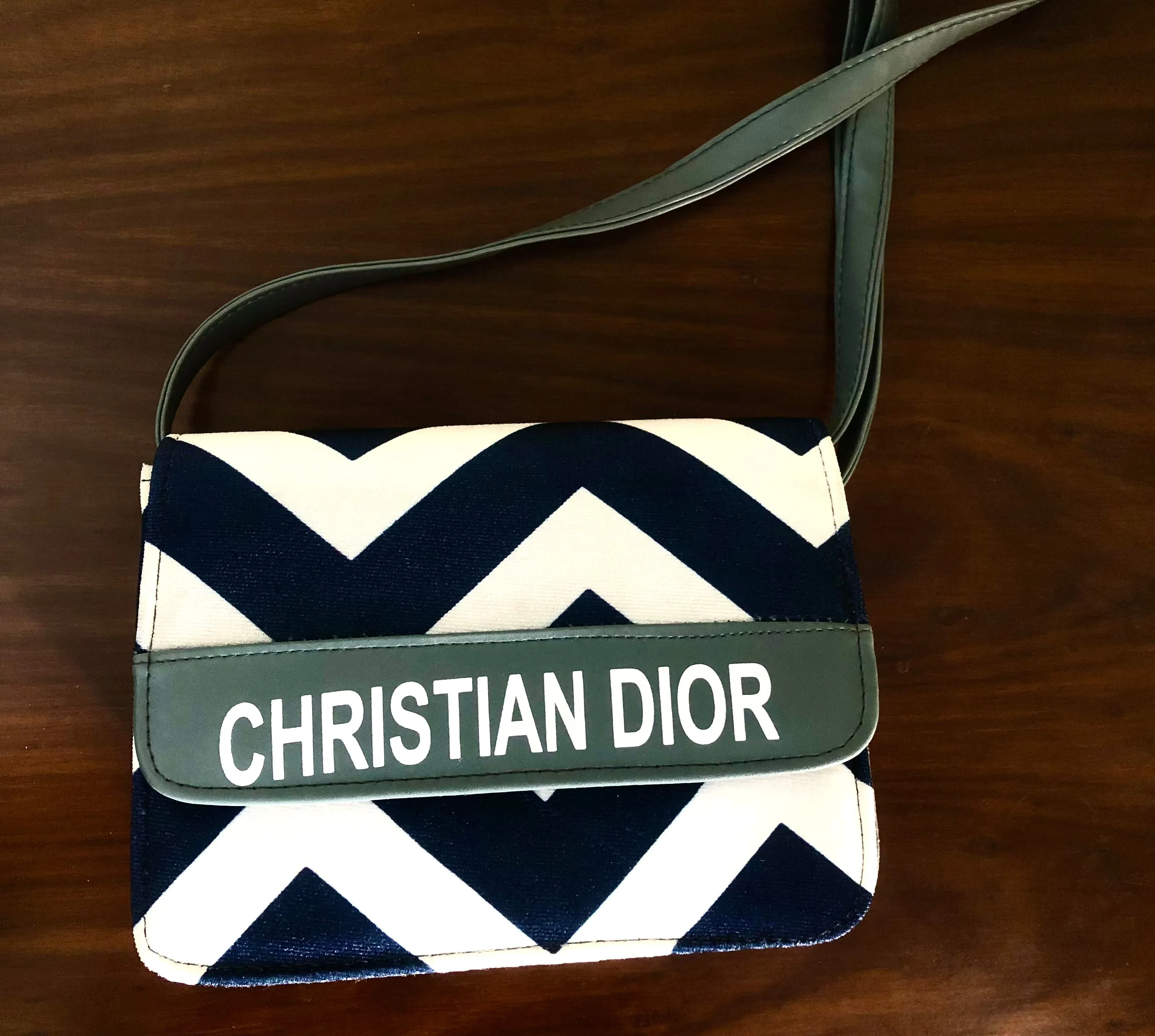 New Stylish Girl's Crossbody Bags