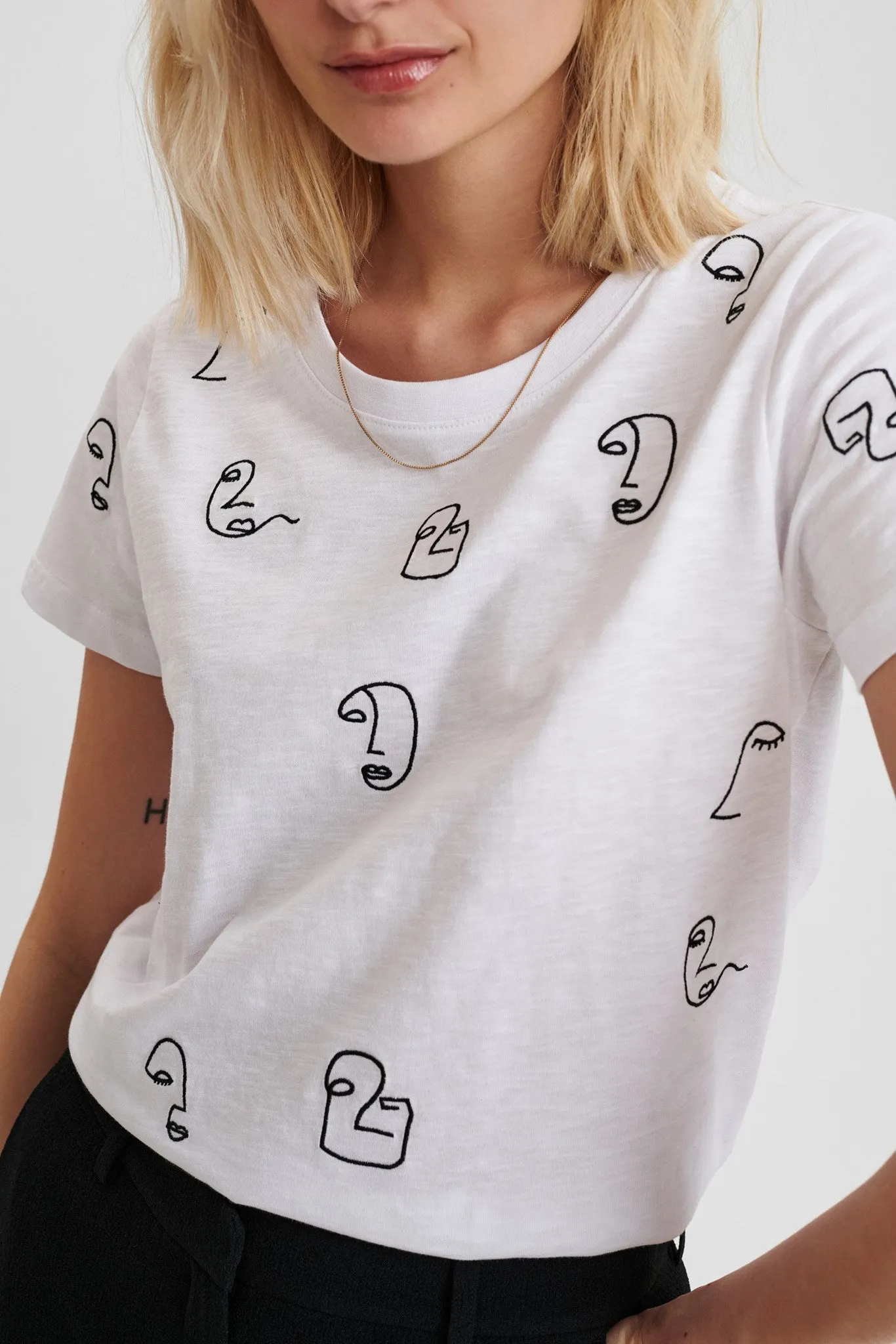 NUBERTA TEE - Bright White