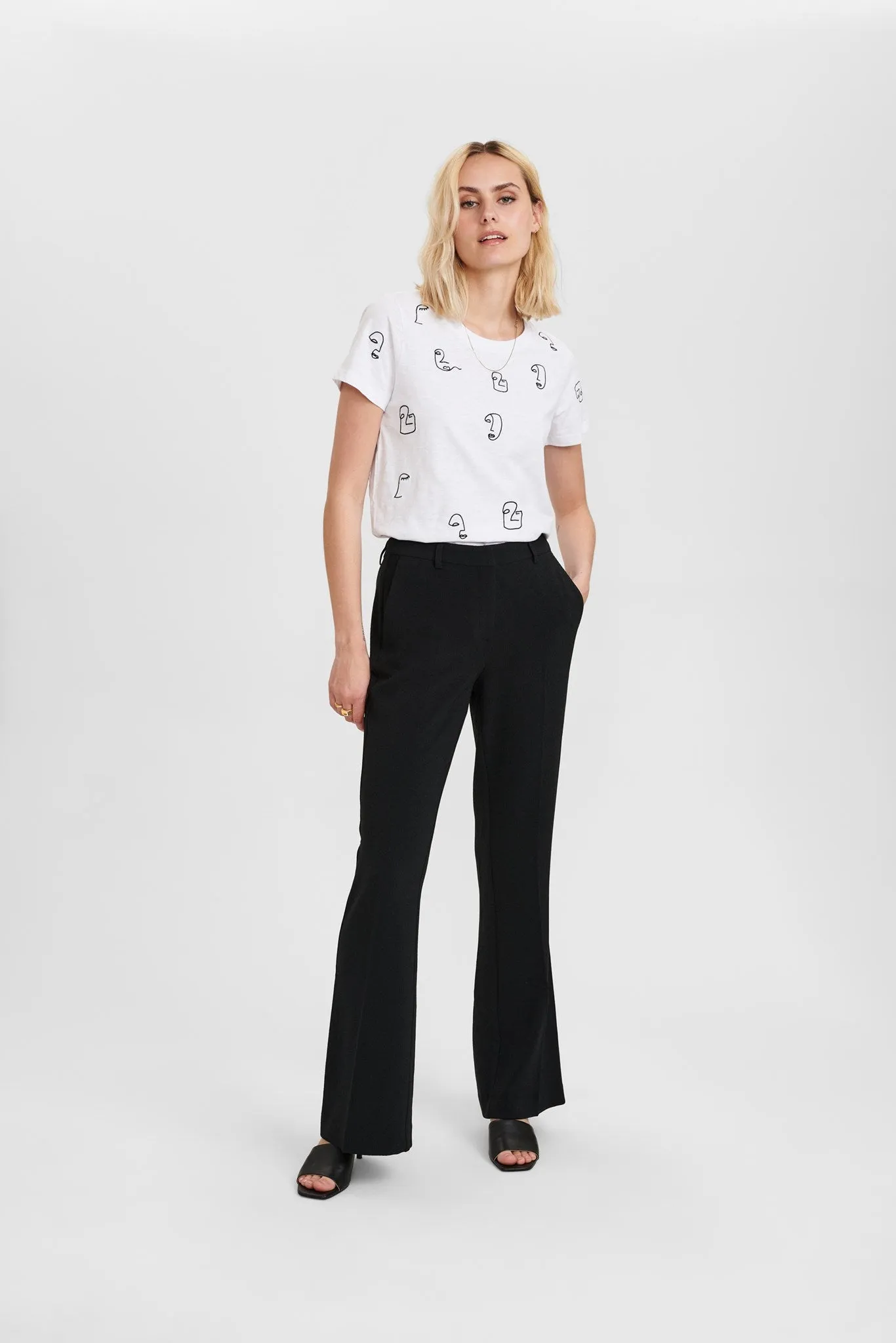 NUBERTA TEE - Bright White