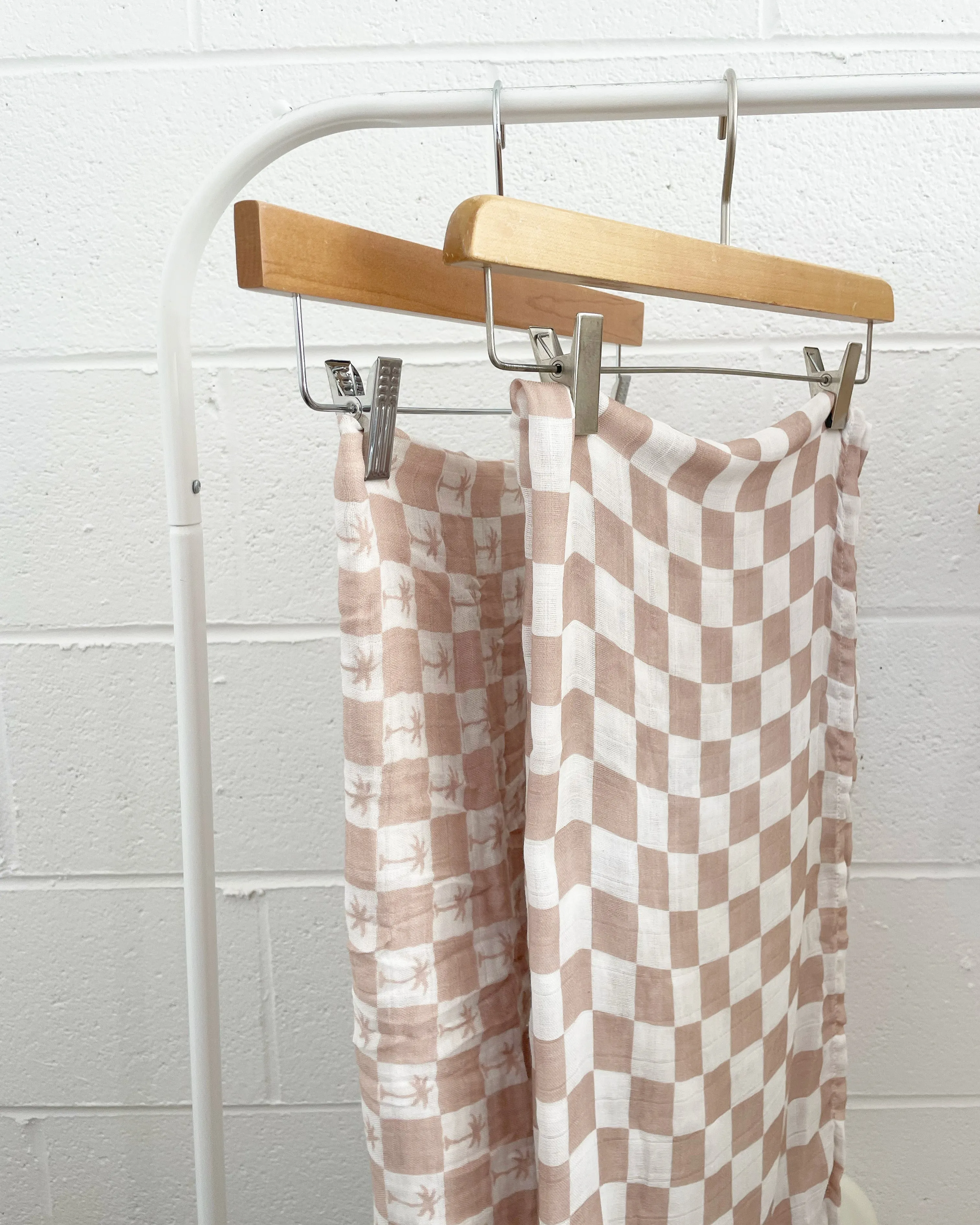 Palm Tree Checkered Swaddle