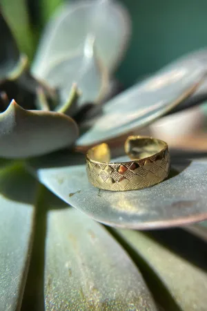 Patterns Toe Ring