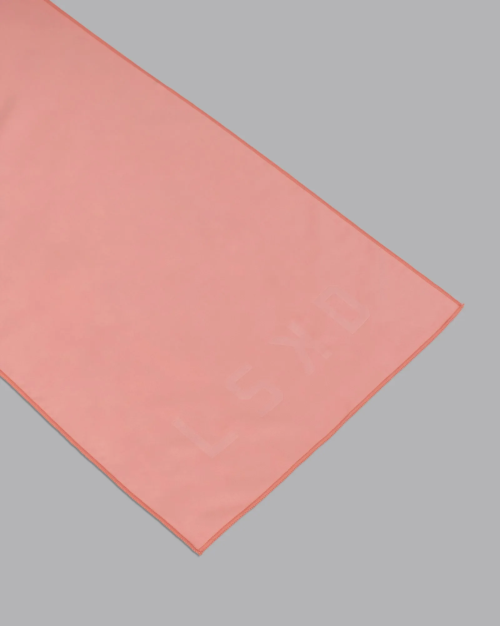 Perform Microfibre Lightweight Towel Medium - Murex Shell
