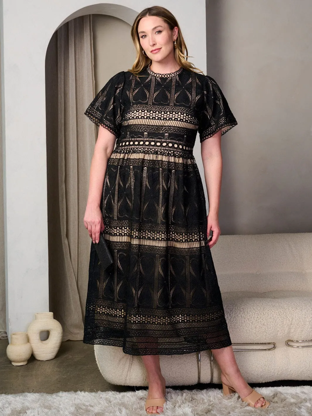 PLUS SIZE SHORT SLEEVE EYELET DETAILED TIERED MAXI DRESS