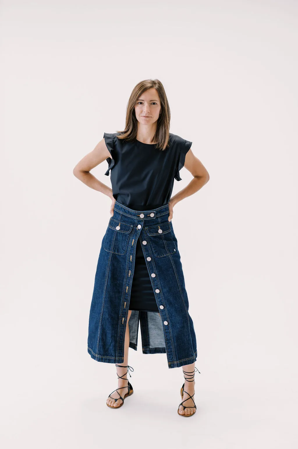 Reversible Flutter Sleeve in Black