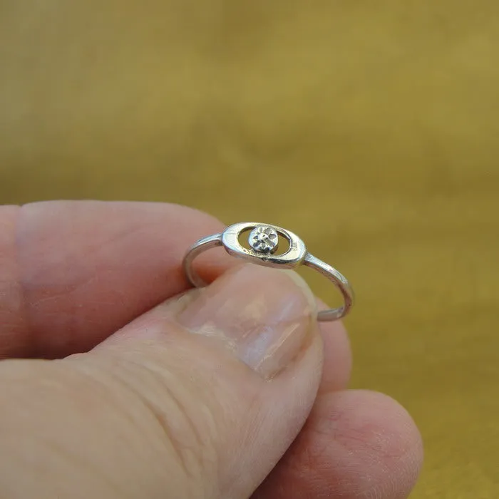 Ring 925 Sterling Silver size 5.5 Handmade Delicate Art Hadar Designers (H) SALE