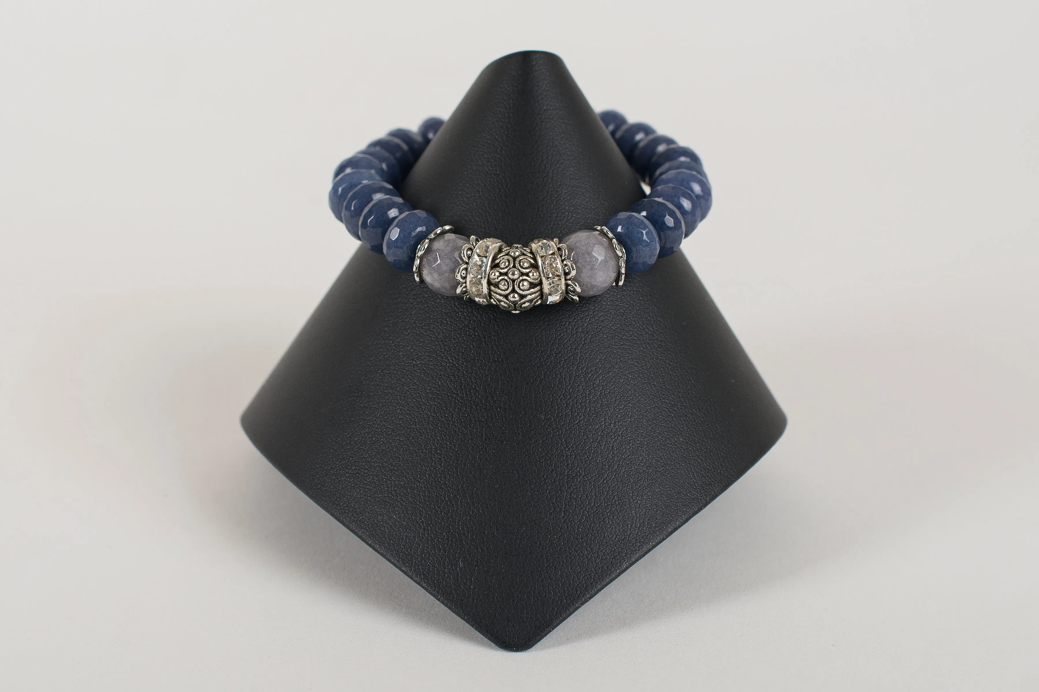 Sapphire Agate Rondelle with Labradorite and Gunmetal Crystal