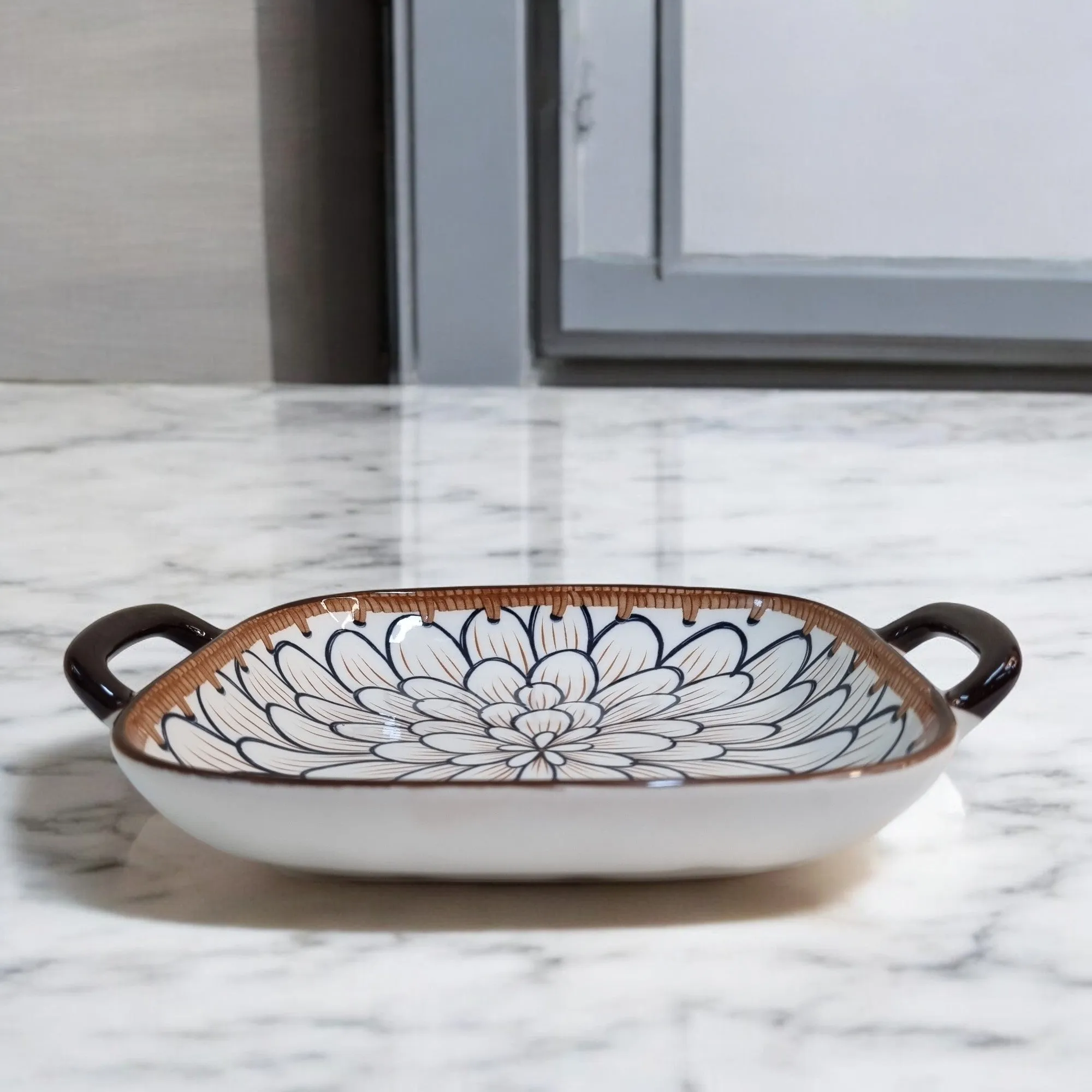 Scallop Series Tray (10 inches)