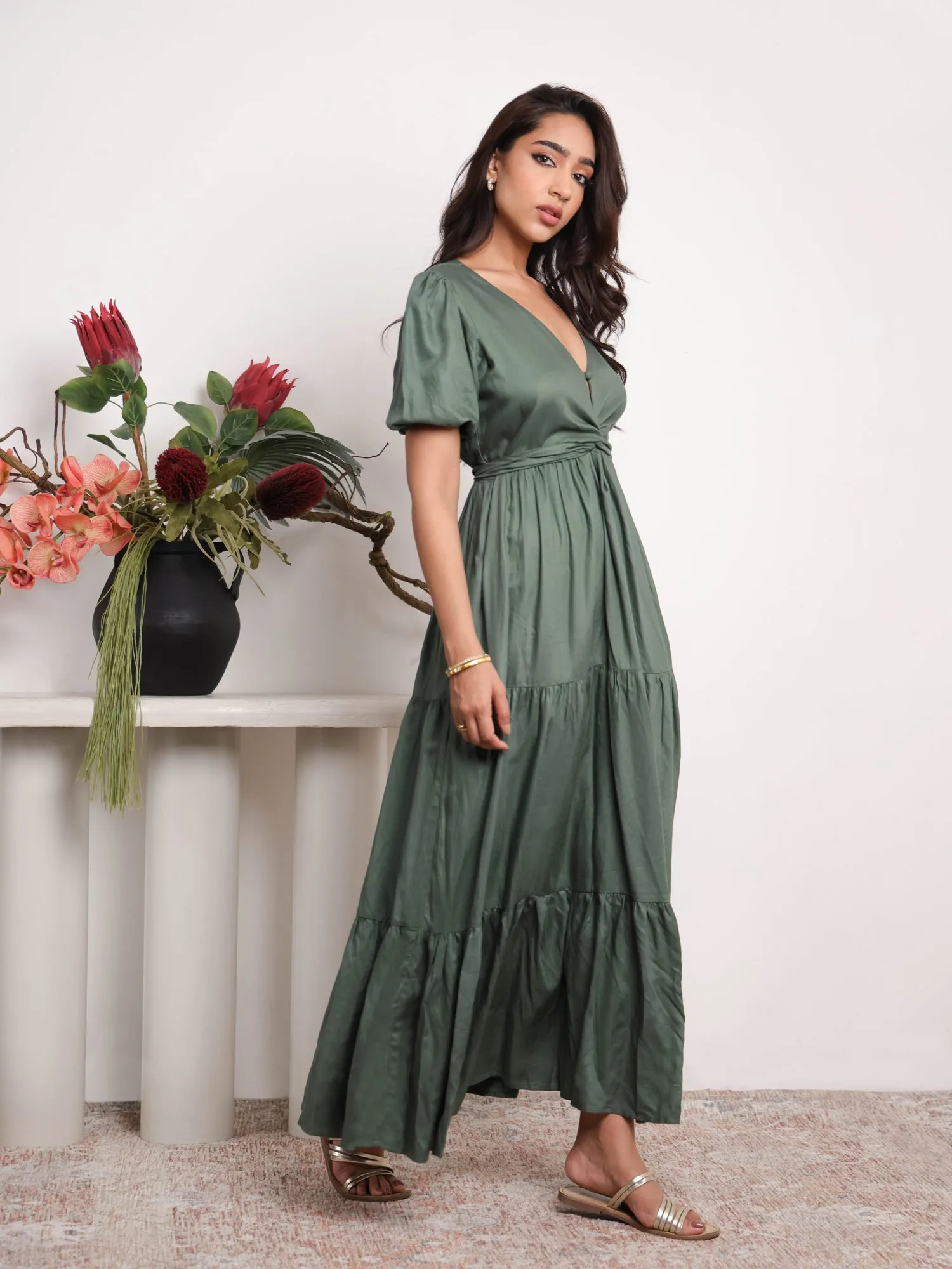 Tie Up Detailed Teired Maxi Dress