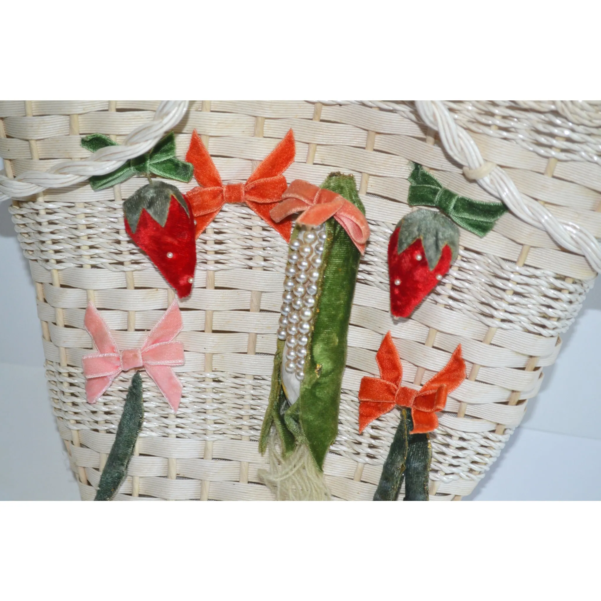 Vegetable & Fruit Wicker Purse