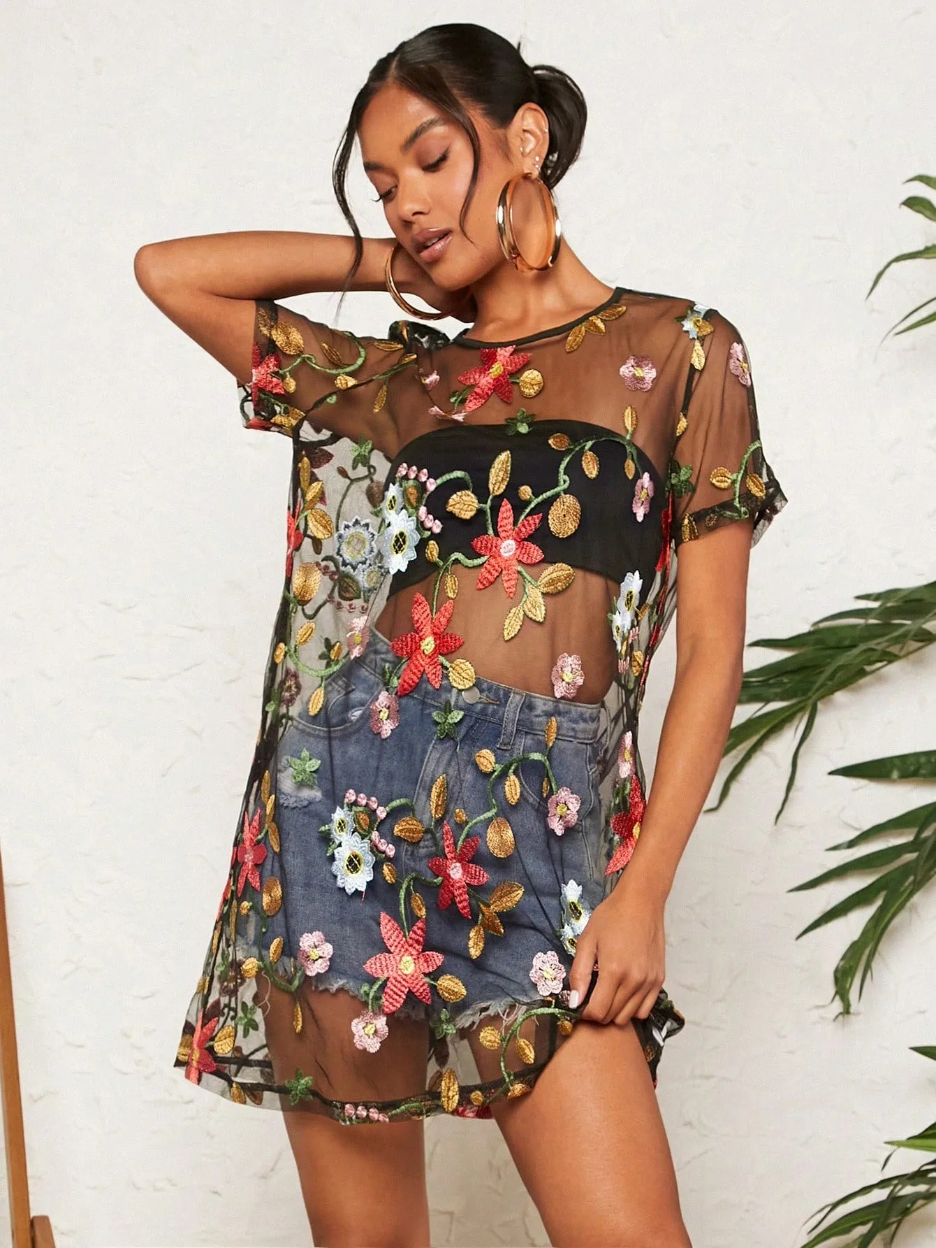 Vestido de bordado floral para mujeres en Cherry Vibes
