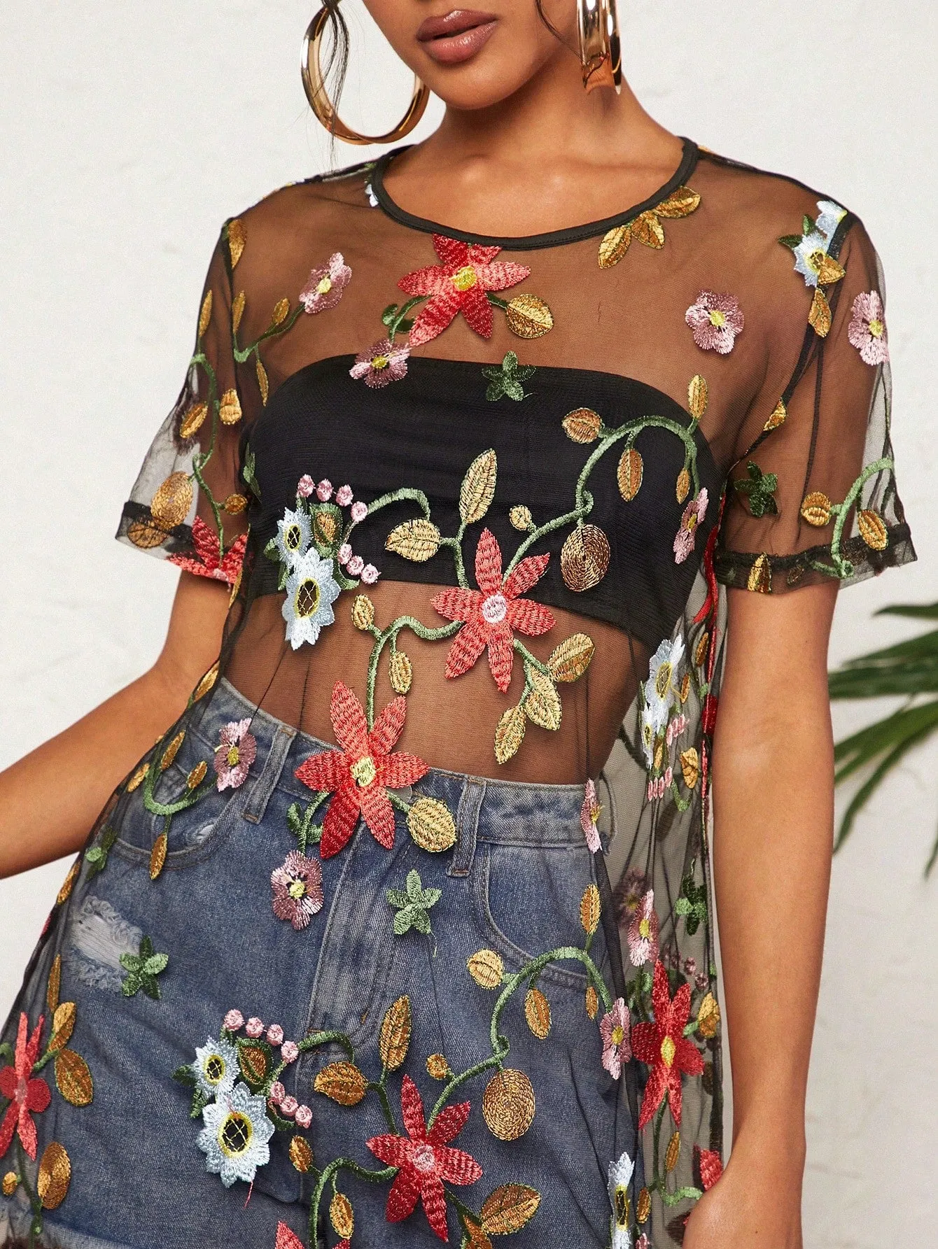Vestido de bordado floral para mujeres en Cherry Vibes