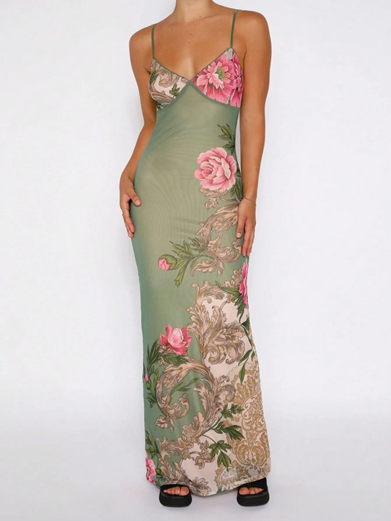 Vestido floral de tirantes finos para verano en 🌺