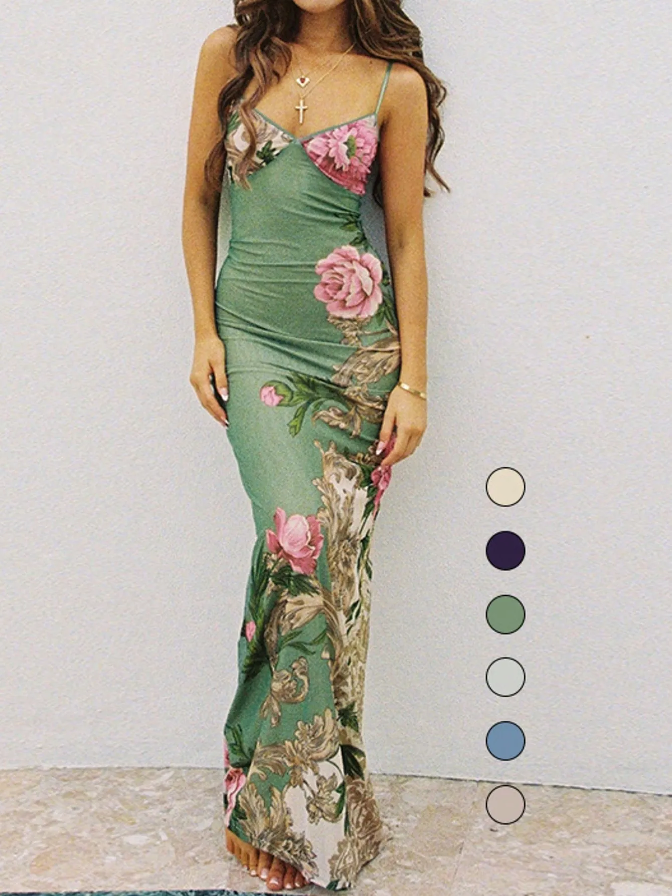 Vestido floral de tirantes finos para verano en 🌺
