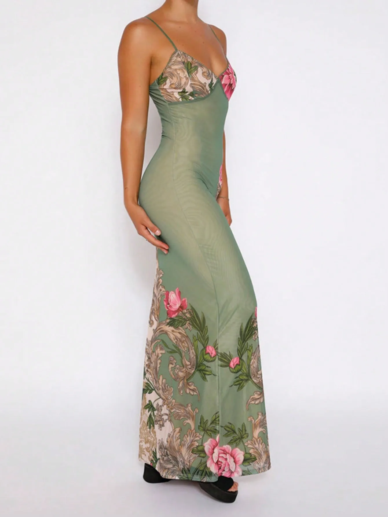 Vestido floral de tirantes finos para verano en 🌺
