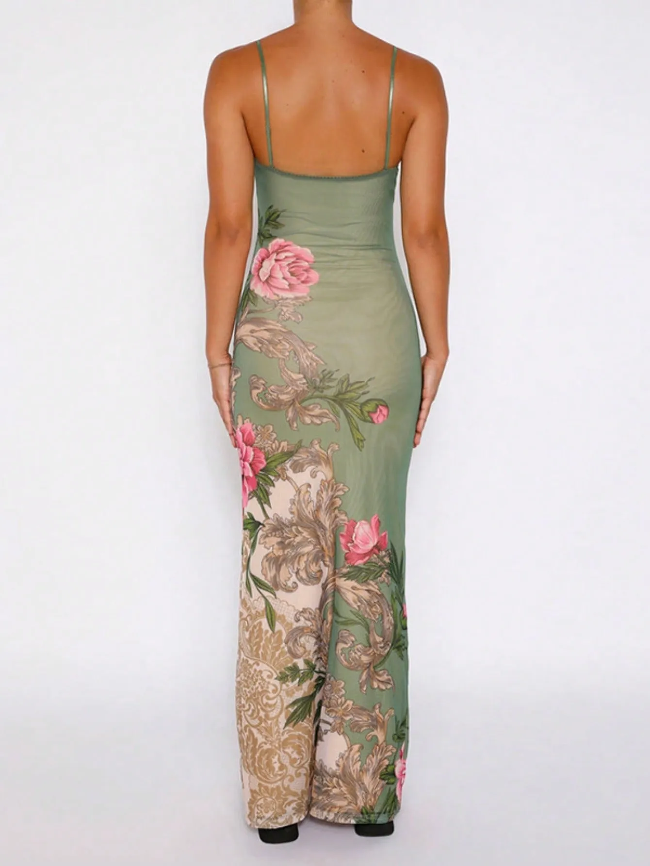 Vestido floral de tirantes finos para verano en 🌺