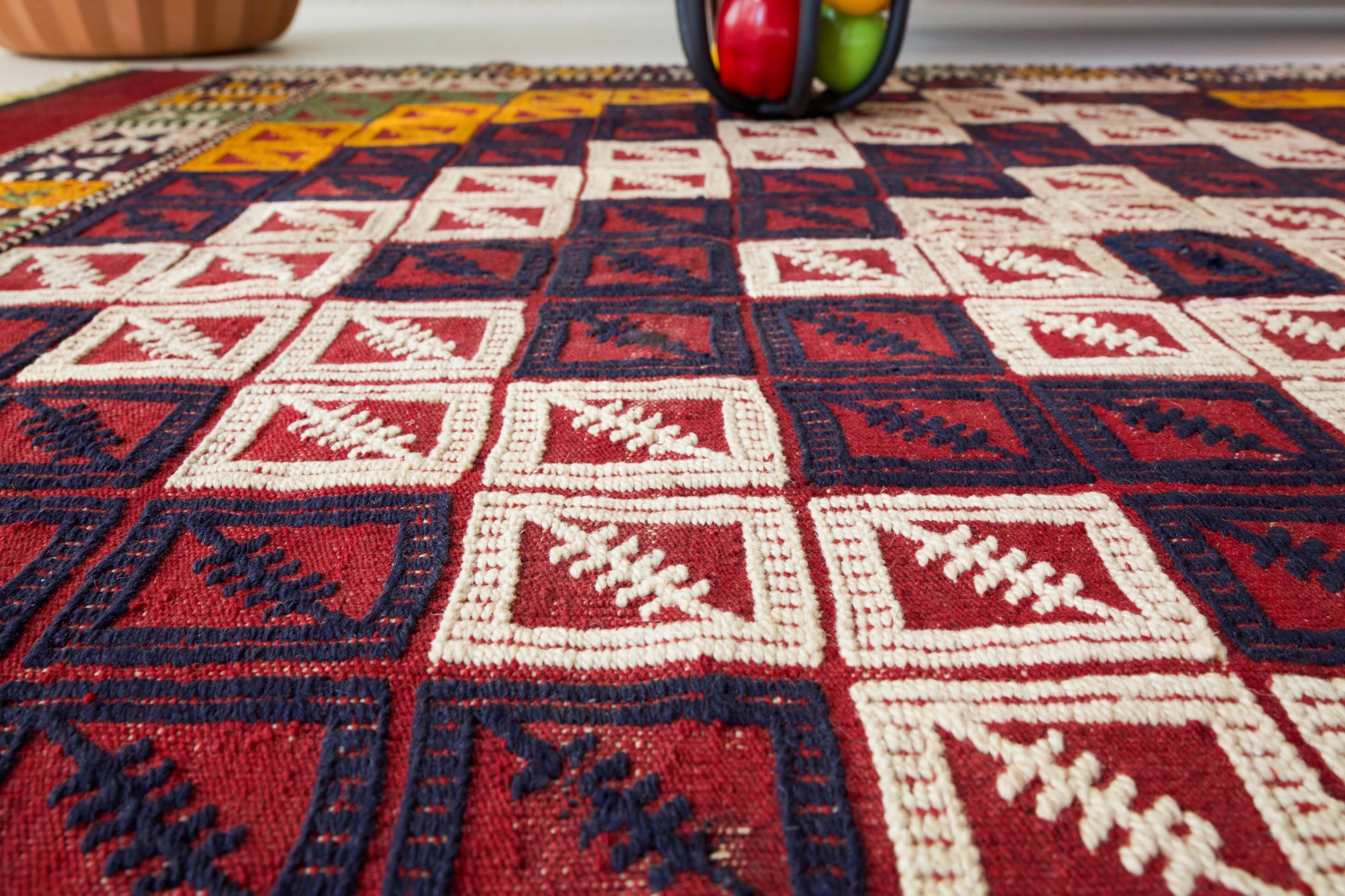 Vintage Pergamum Kozak Kilim Rug 5'10"x9'